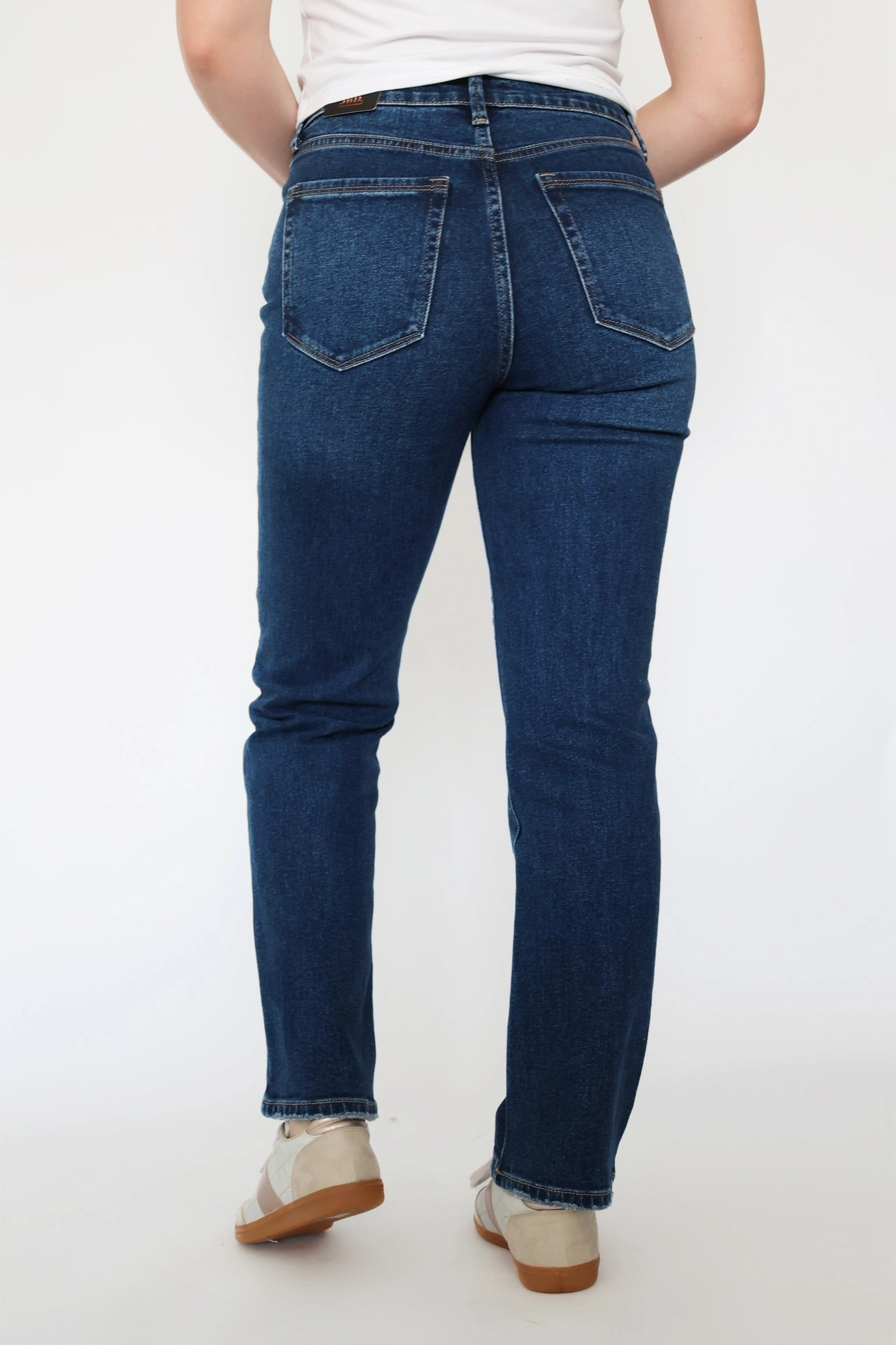 Olivia Straight Leg Jeans Breathable Lining Biodegradable material