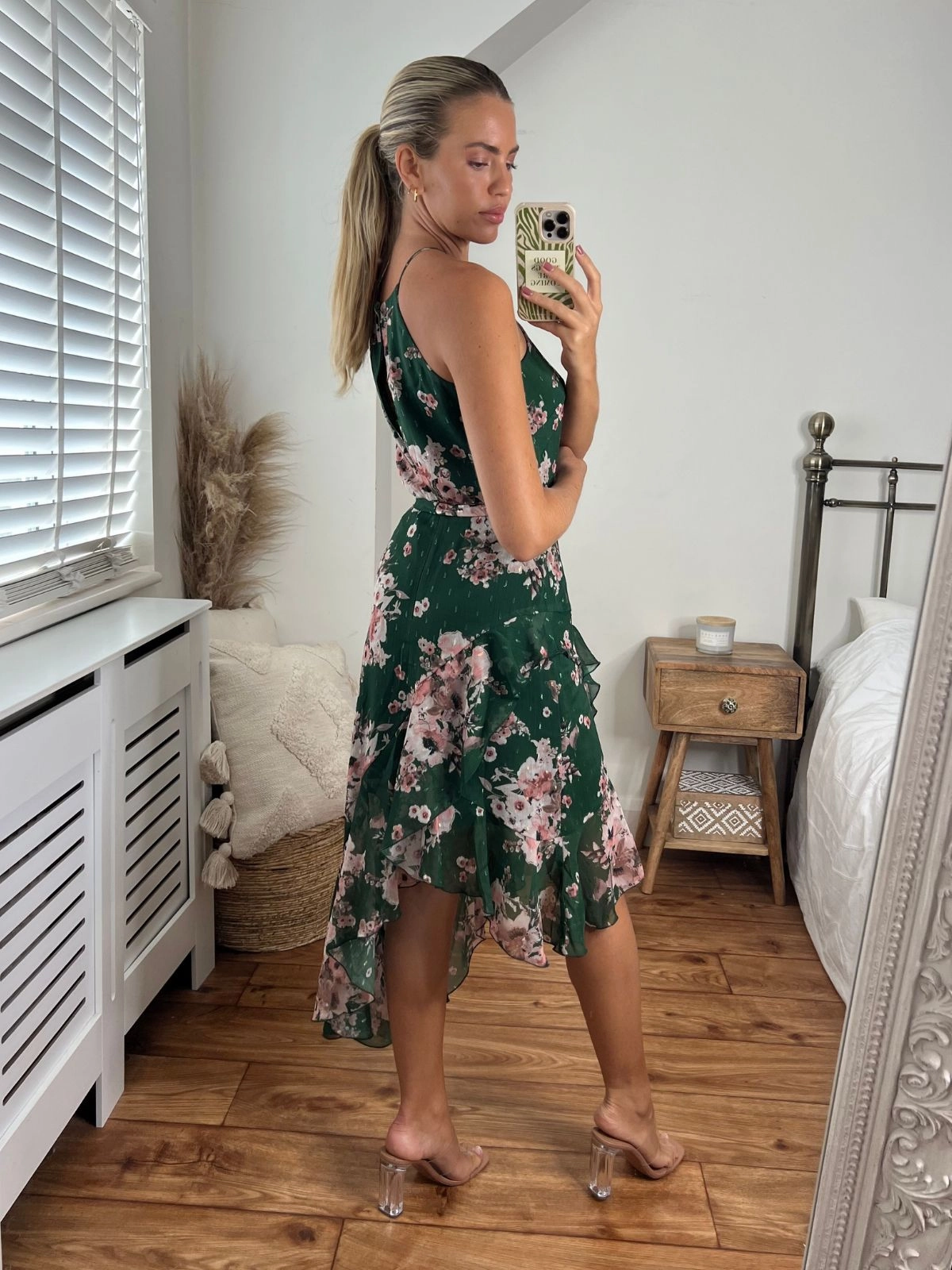 Ariana Halter Frill Dress / Chiffon Green Floral Light Mood Youthful Feel