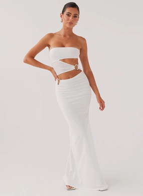 Fresh Energy Urban Drape Into Pieces Mesh Maxi Dress - White