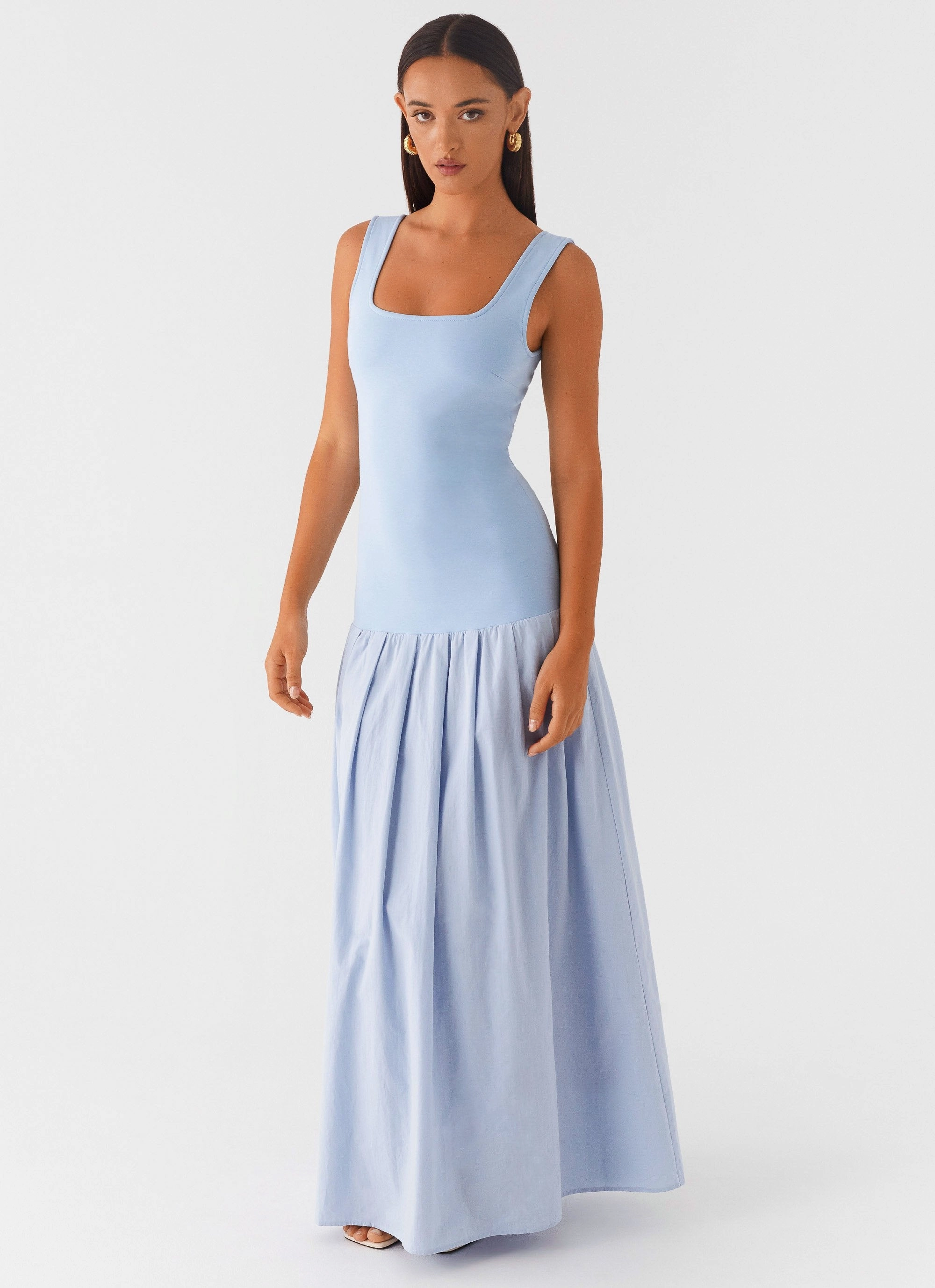 Jaxon Maxi Dress - Blue Light Shape Effortless Waist Design