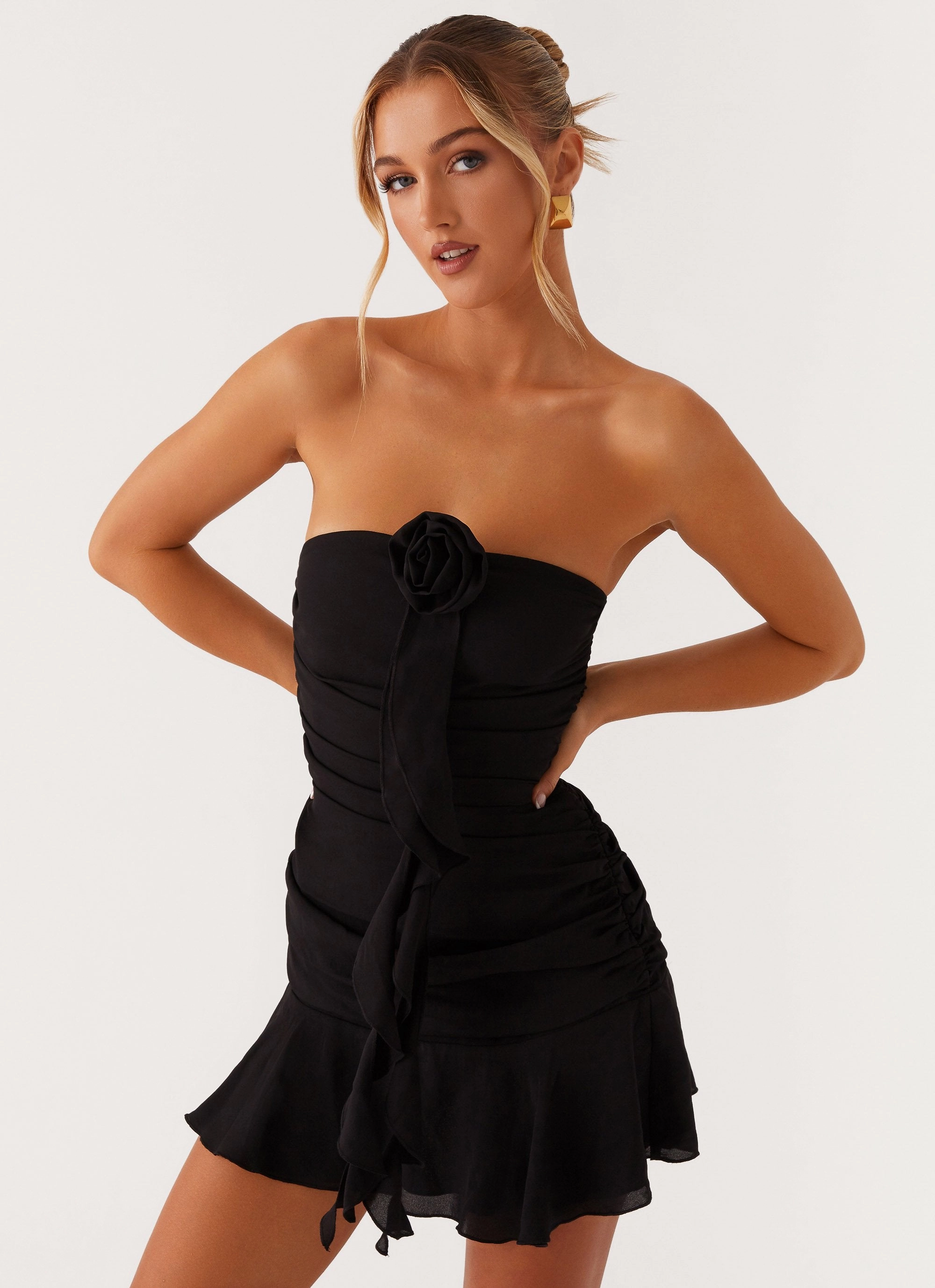 Jodie Mini Dress - Black Relaxed Fit tailored look