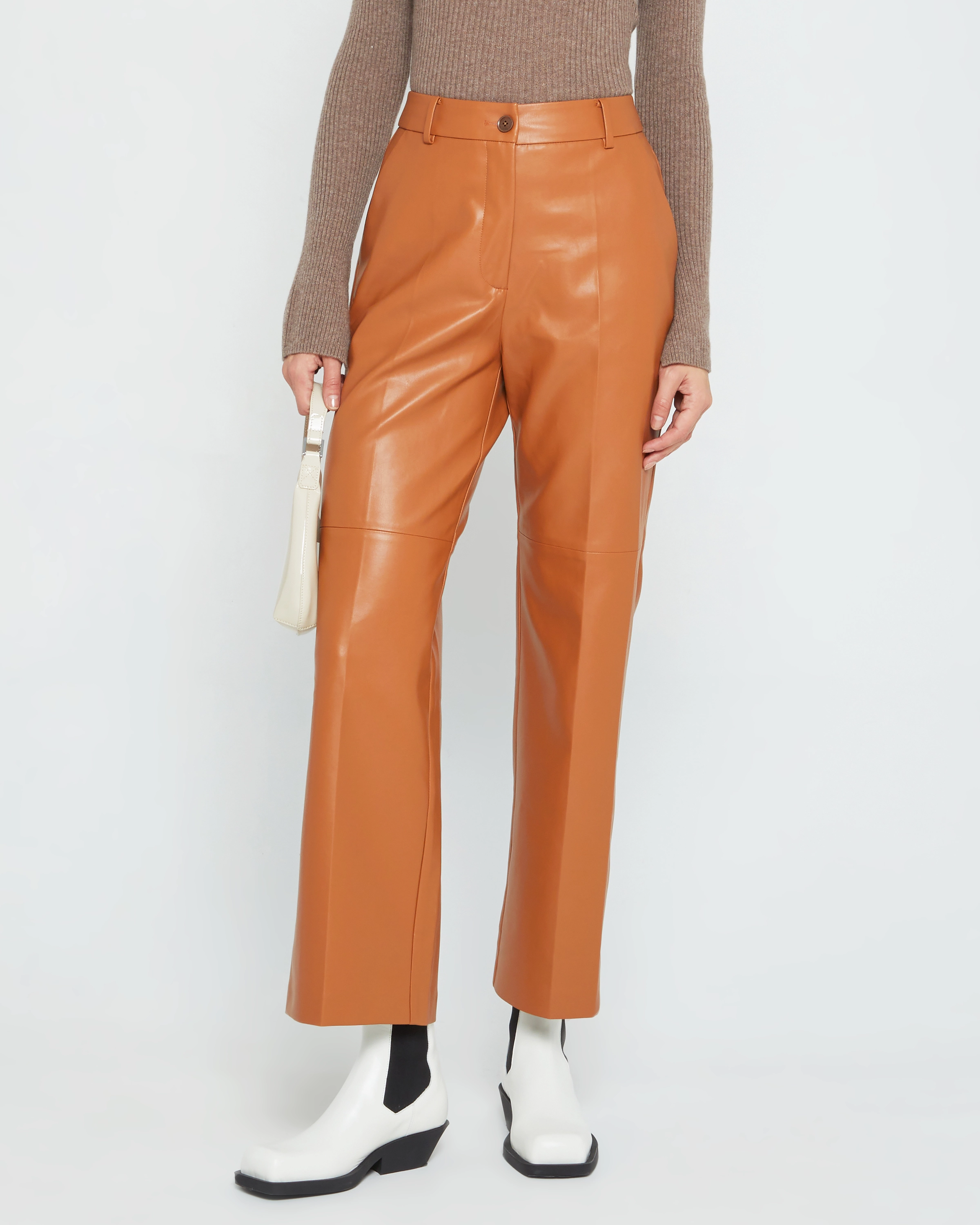 Kitou Faux Leather Pant Adjustable loop Day Adventure