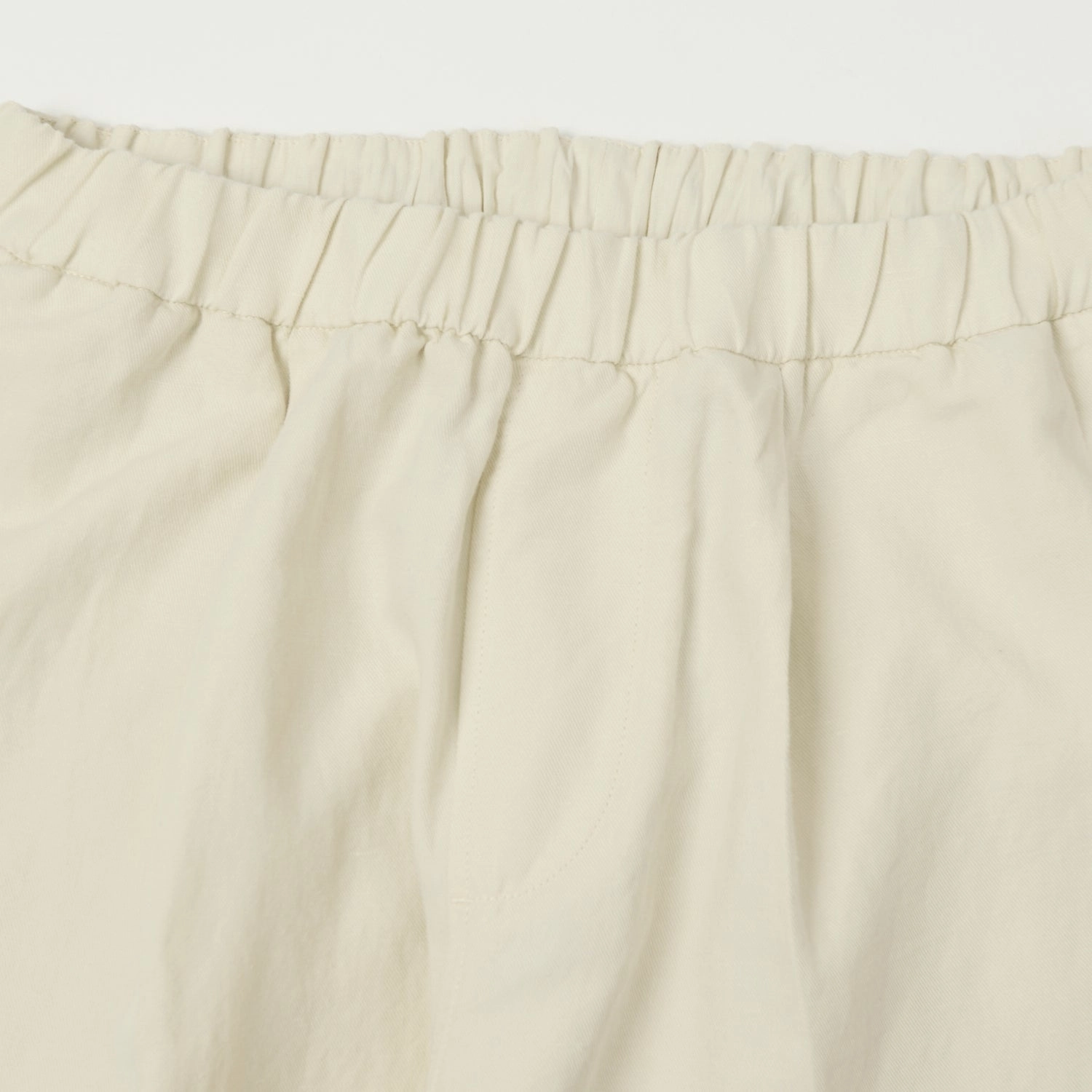 Knickerbocker Park Cotton Linen Pant - Bone Form Fitting