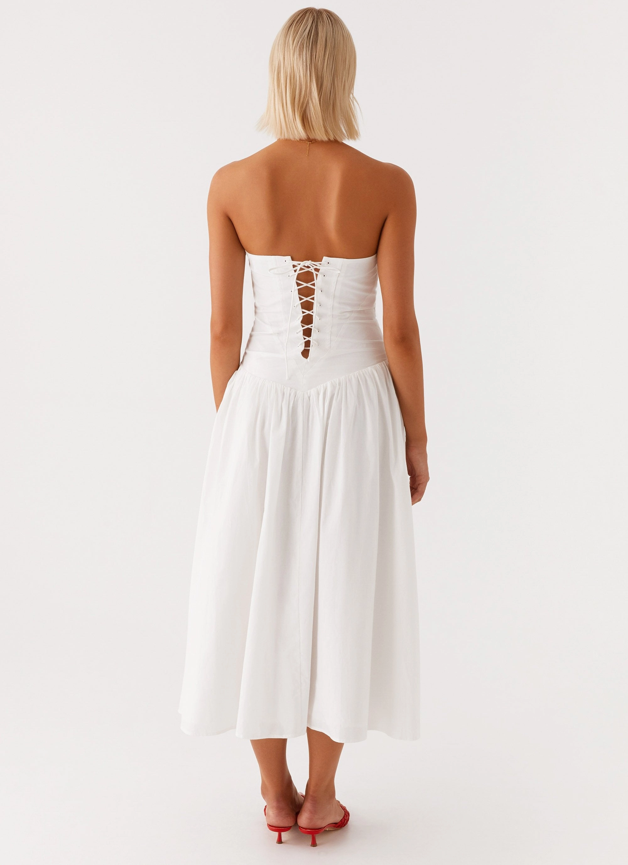 Larnie Midi Dress - White Sporty Comfort Elegant Waist Fit