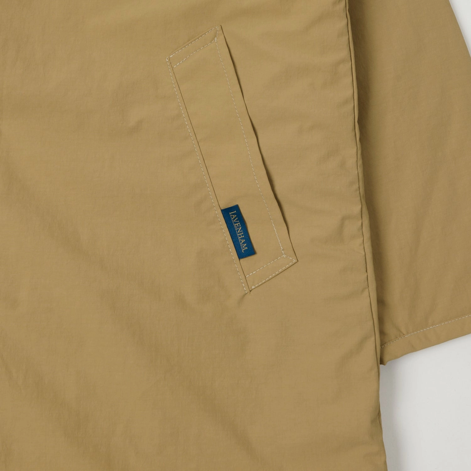 Lavenham FCQ Button Chantry - Beige Collar Stabilization System HybridLayerCompatibility