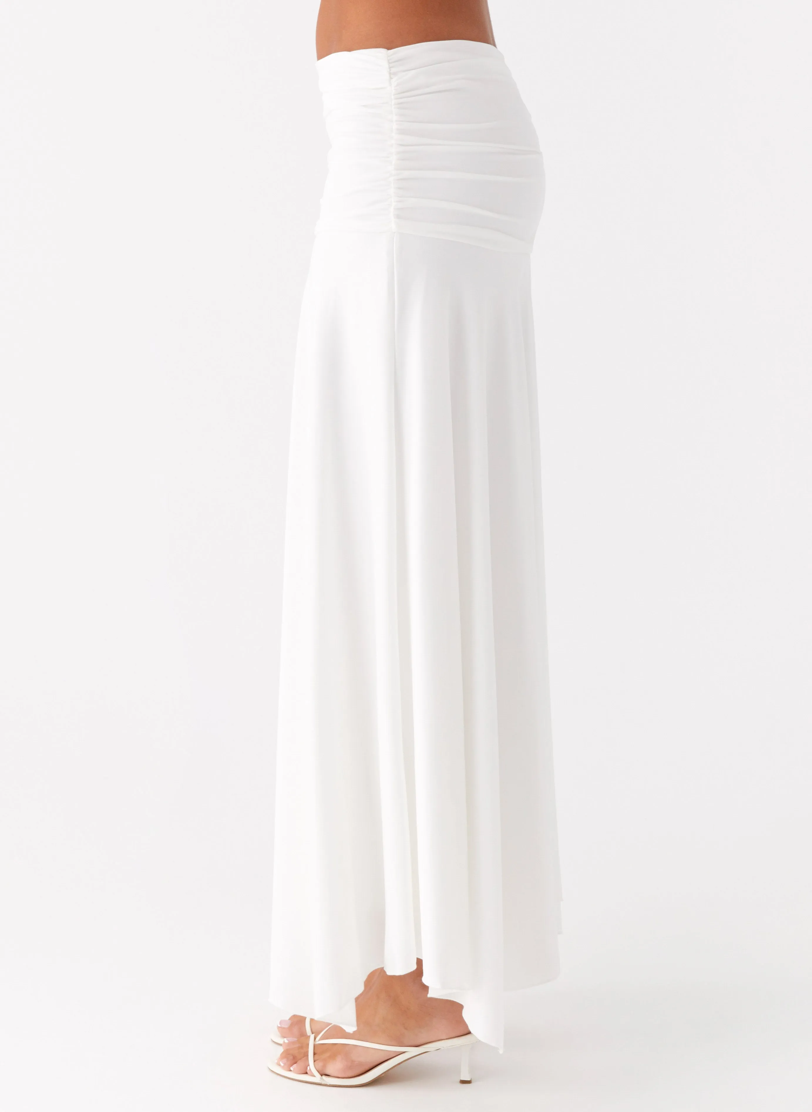 Smooth Edging Flexible Material Liana Ruched Maxi Skirt - White