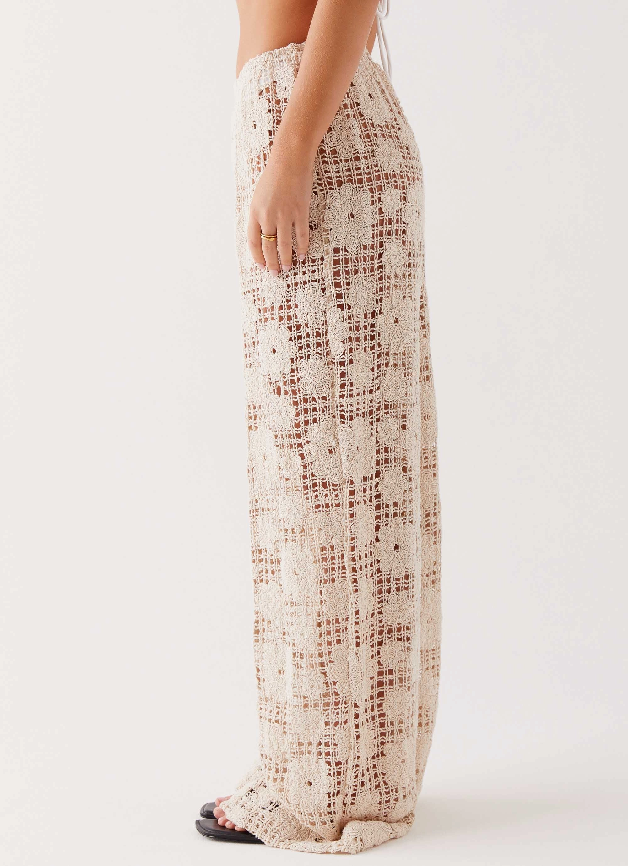 Shell Beach Crochet Pants - Ivory breathable panels