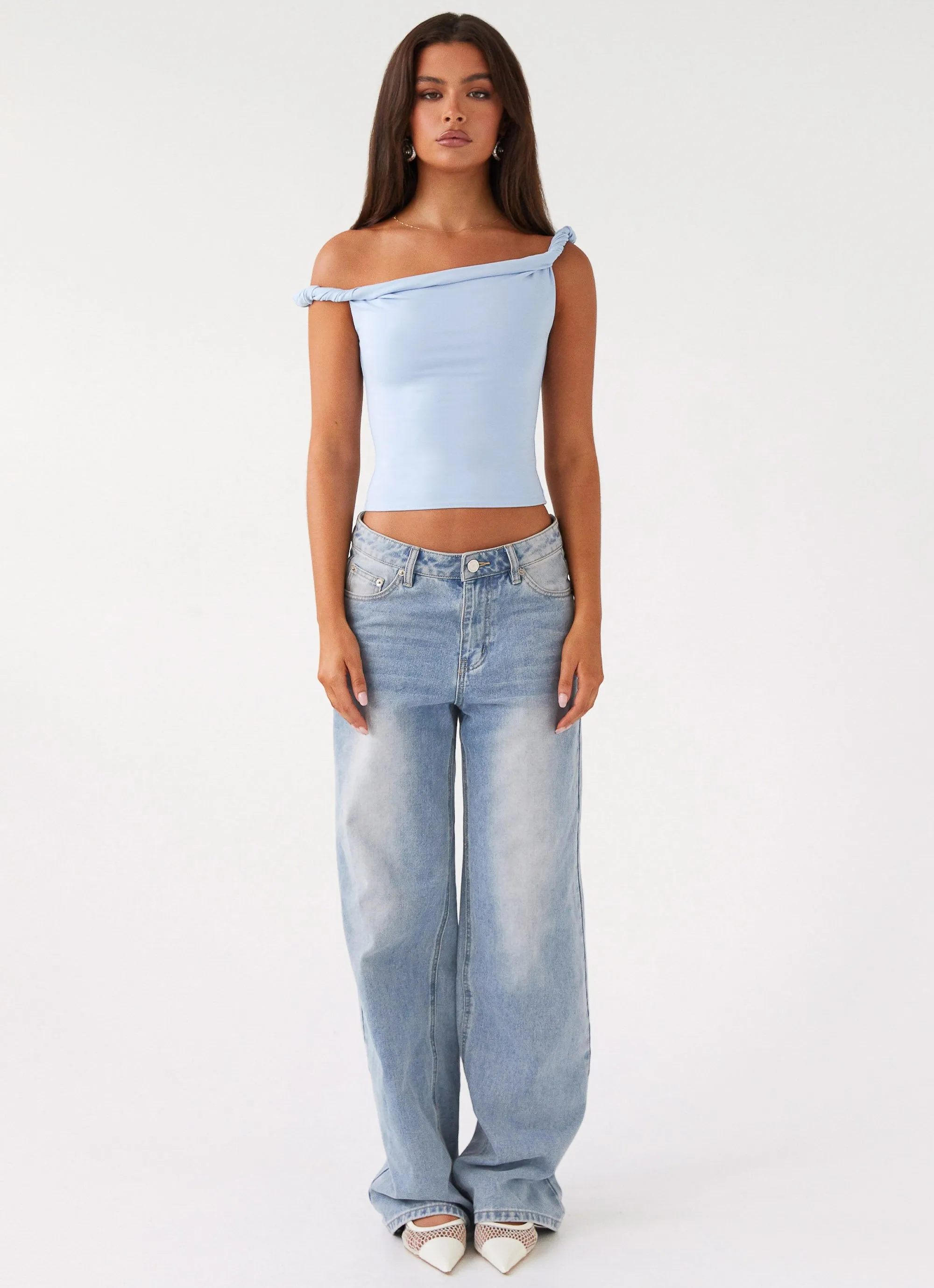 Solace Soul Twist Shoulder Top - Baby Blue Basic Tee