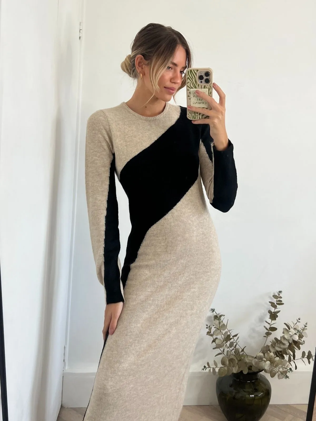 Soft cotton blend dress Fashionable And Functional Brynn Knitted Colourblock Midaxi Dress in Stone & Black