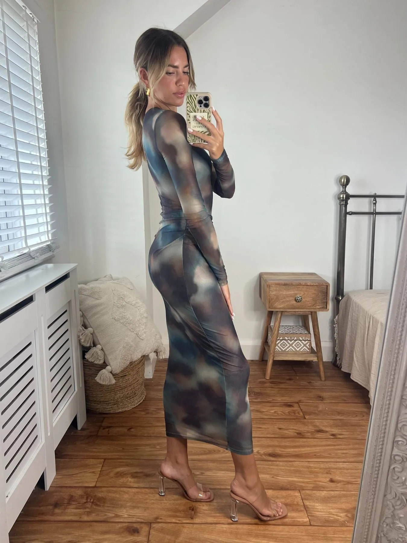 Daywear Comfort Maeva Mesh Long Sleeve Midi Dress in Green Ombre