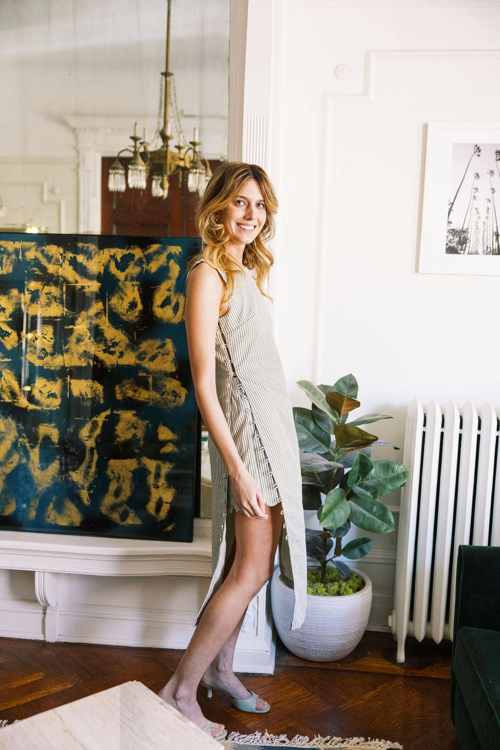 MASON'S DAUGHTER | Meredith Midi Tunic, Seersucker Olive & Ivory Compression Fit Flexible shape