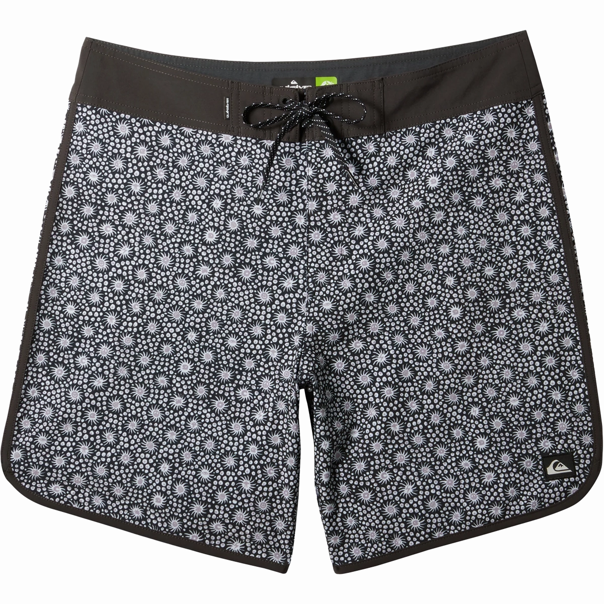 Men's Surfsilk Scallop 19" Stain Resistant Surface Seaside Retreat