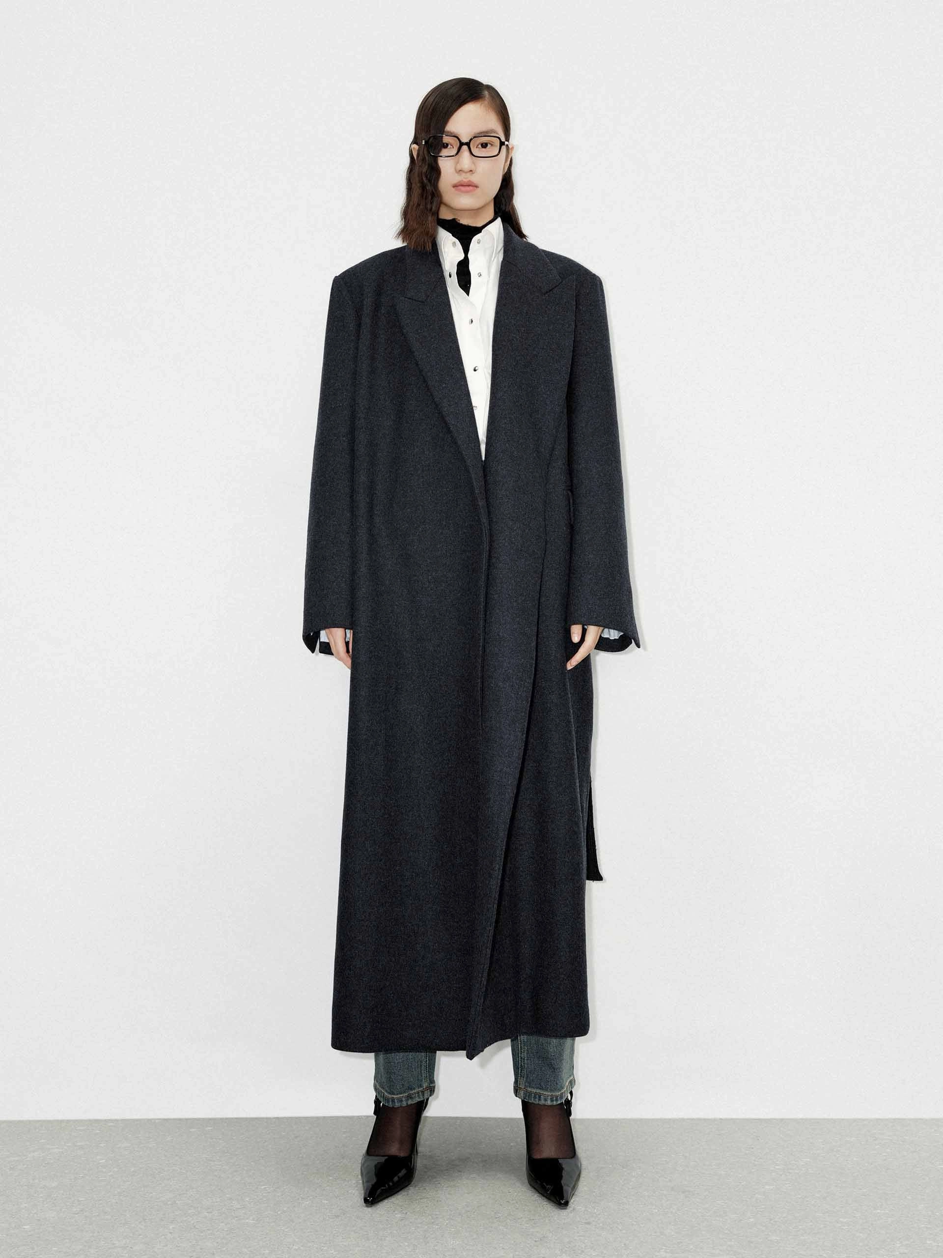 Merino Wool Long Coat Articulated Sleeves