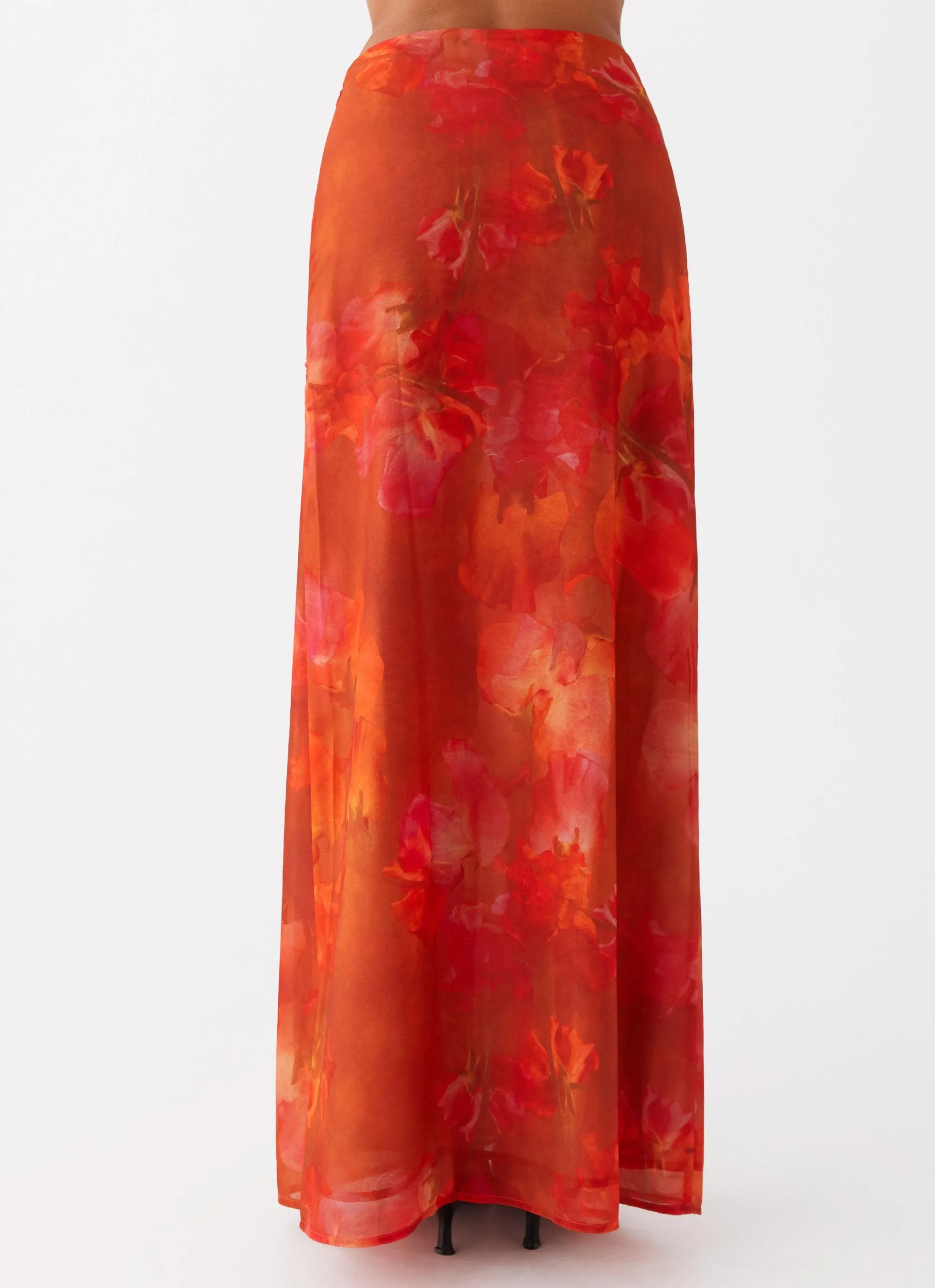 Roame Maxi Skirt - Amber Balanced Outfit Laidback Feel