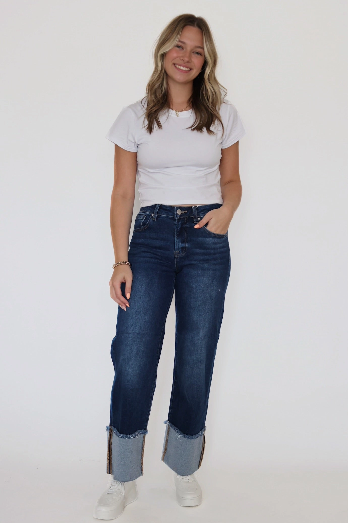 Millie Cuffed Jeans Printed top Lightweight Layering Option