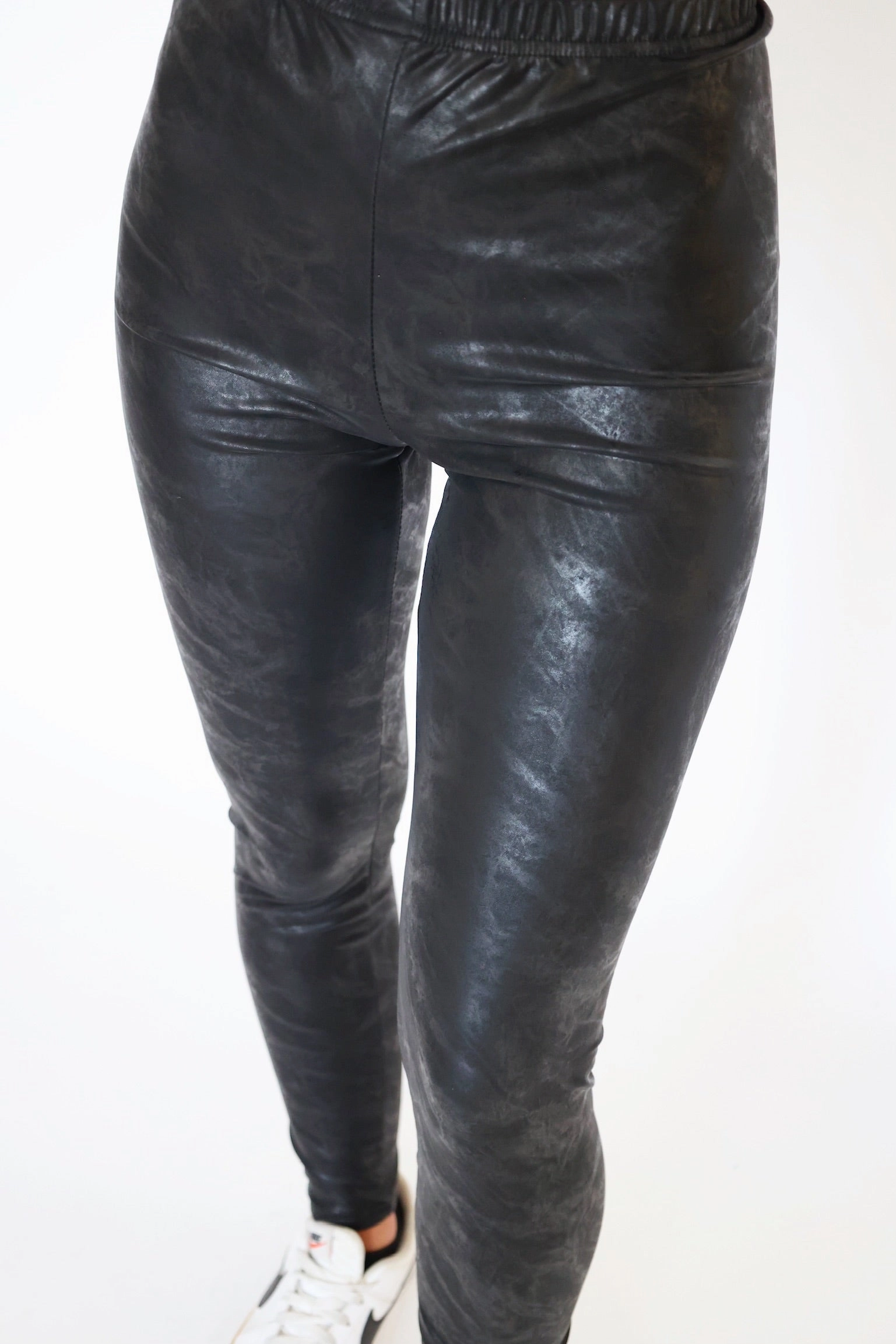 SoftTouchBrushedInterior Self Fabric Tie Closure Ava Leggings (FINAL SALE)