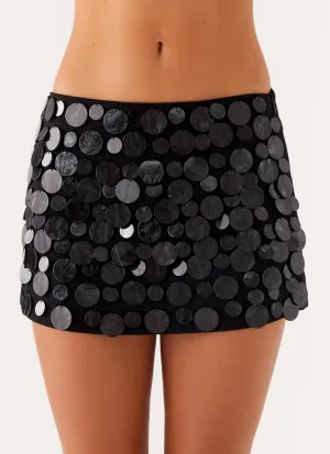 Low Maintenance Fabric Soft Lines Movie Star Mini Skirt - Black