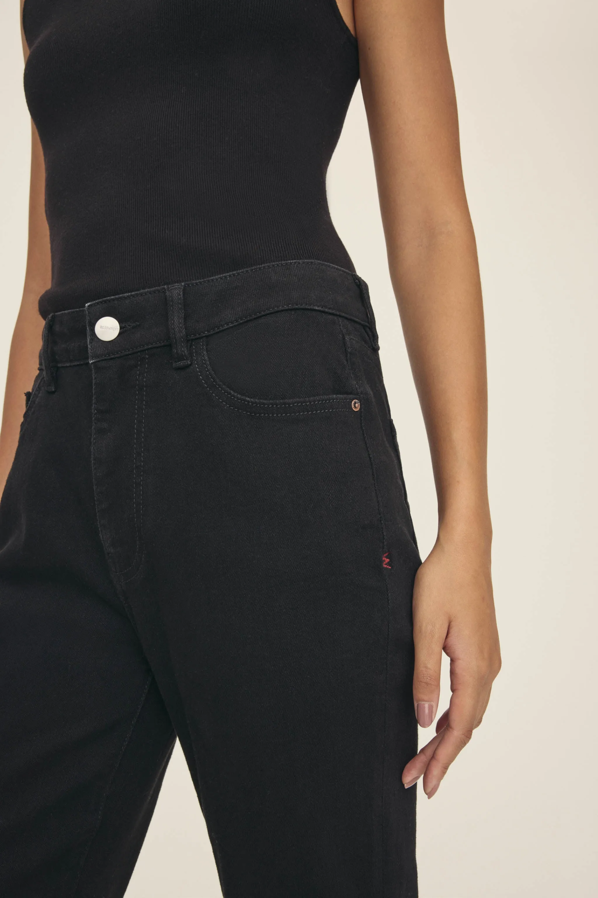 NAO STRETCH - HIGH RISE BOOTCUT JEANS  | JET BLACK