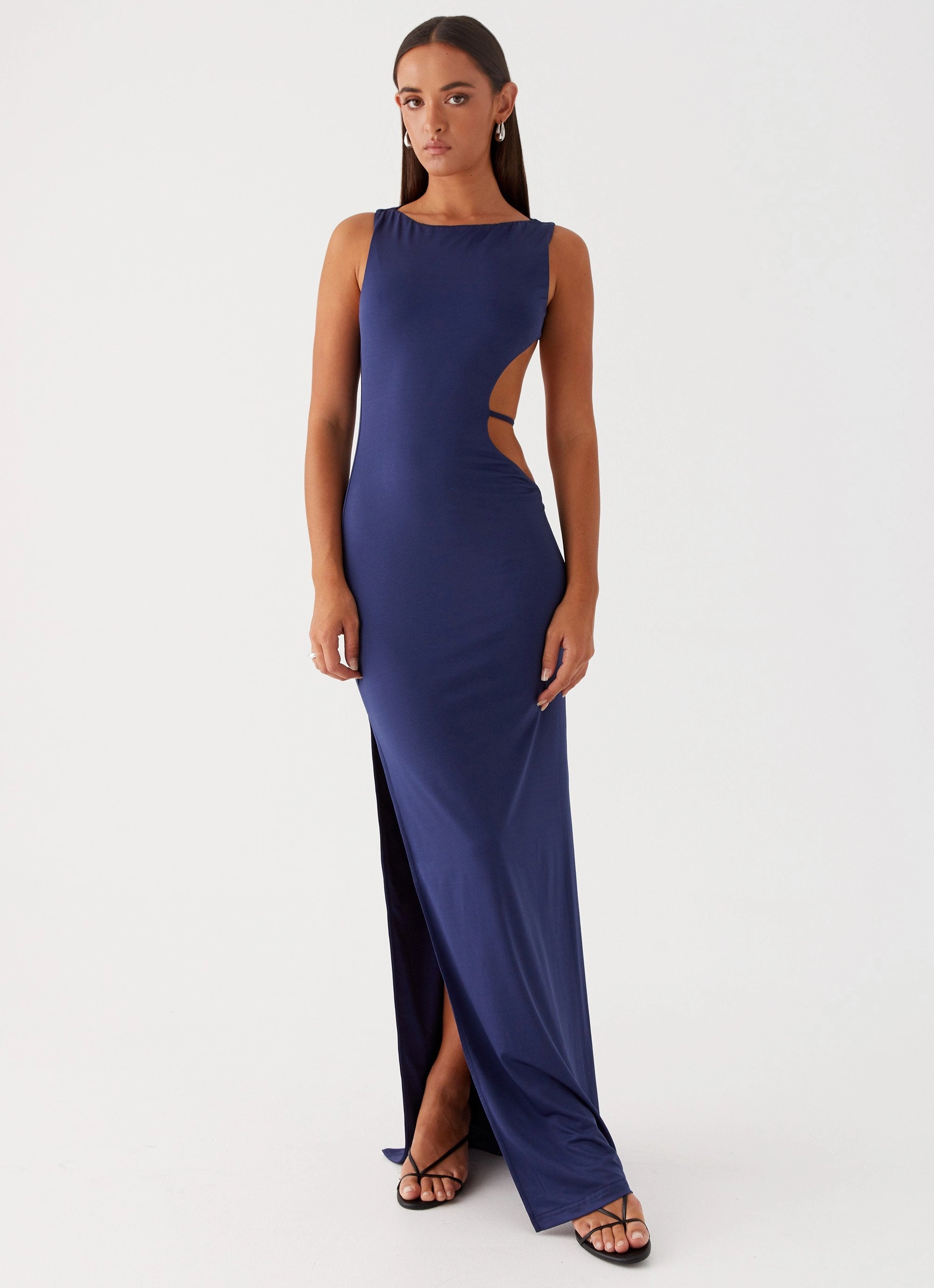 Timeless fitted silhouette Luxury-Fabric Sutton Maxi Dress - Navy