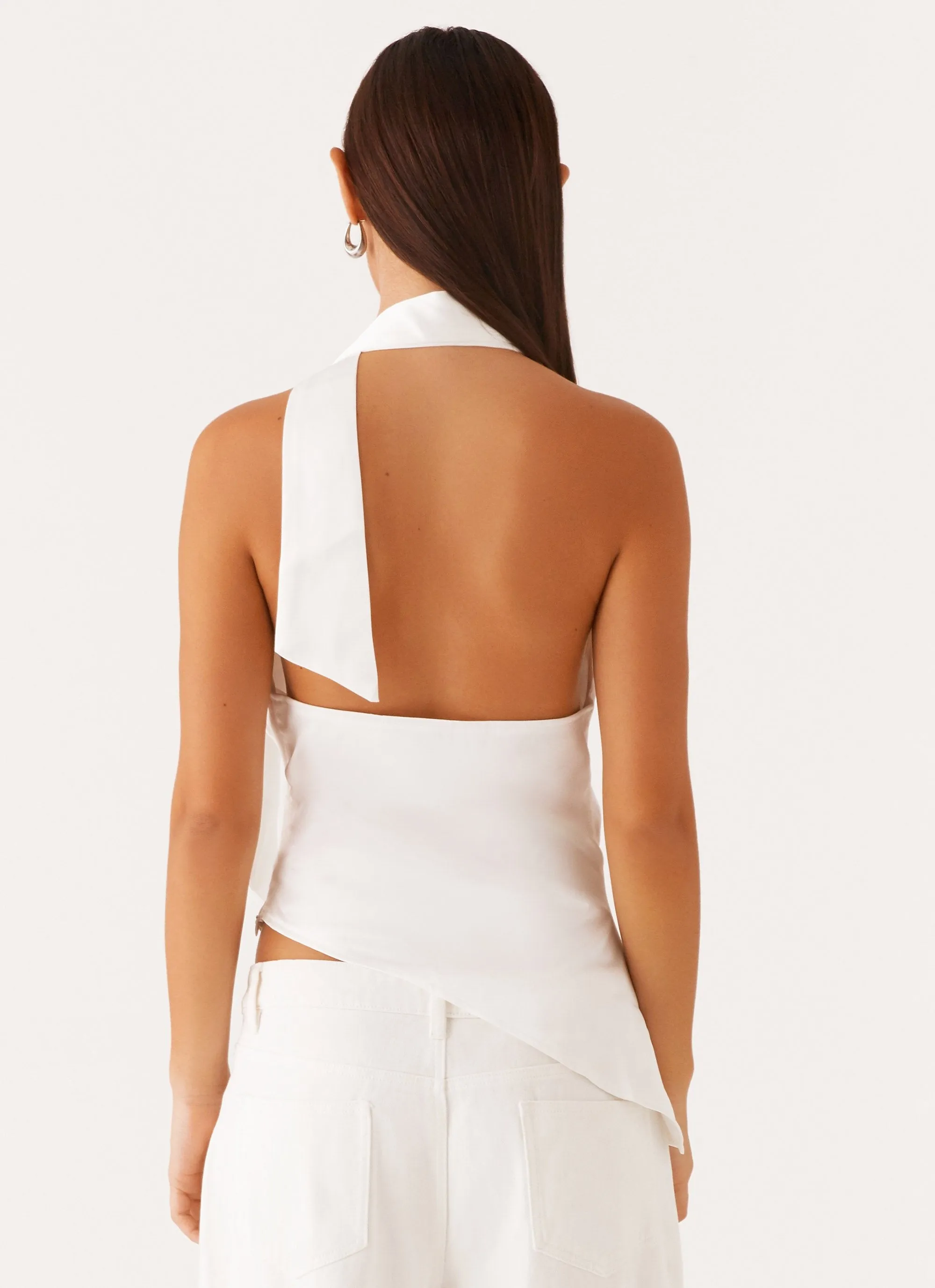 Nina Halterneck Scarf Top - White Seamless Knit Design