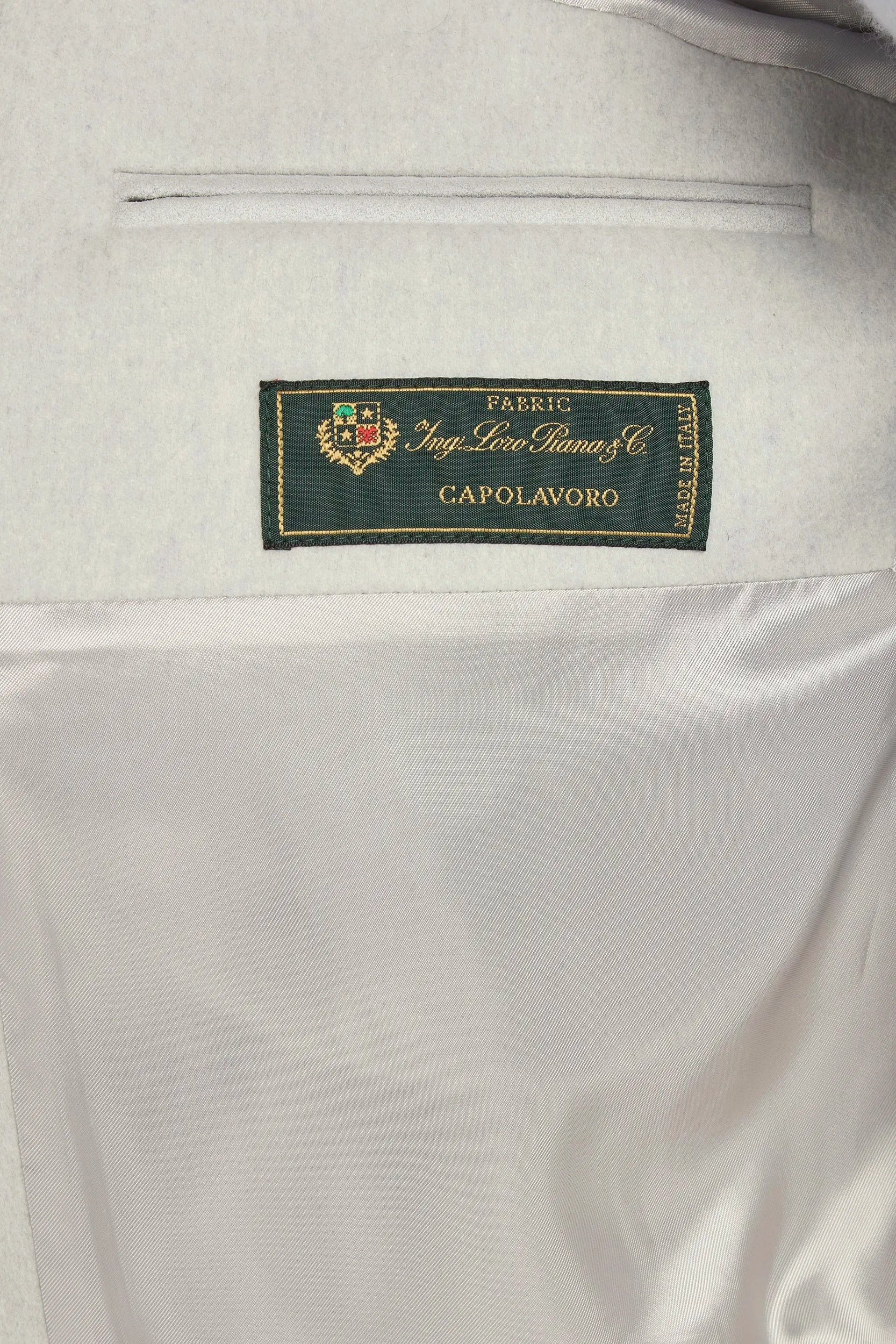 Off-white bomber with removable mink collar ?C Made in Italy Elasticized Waist Ventilated Back