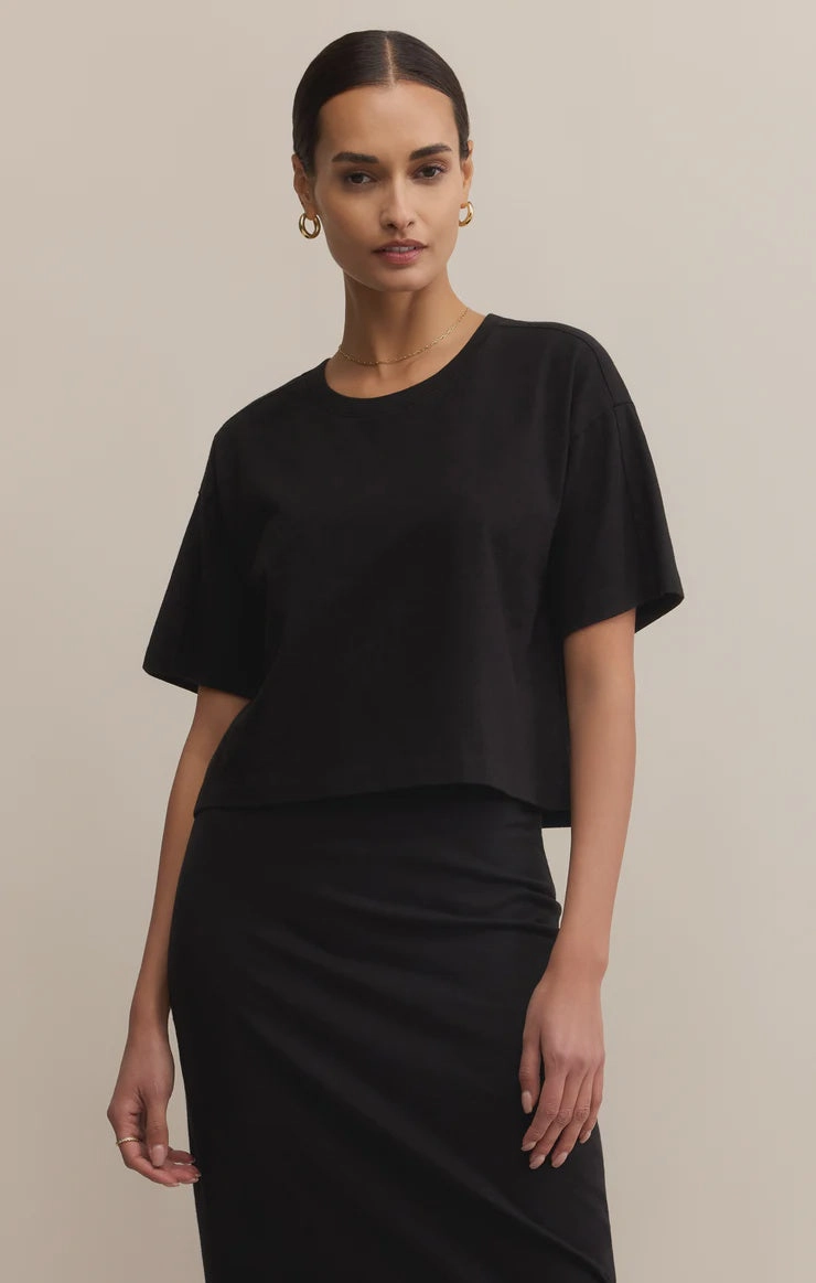 Temperature Regulating Fibers MultiPanelConstruction On the Go Tee- True Black