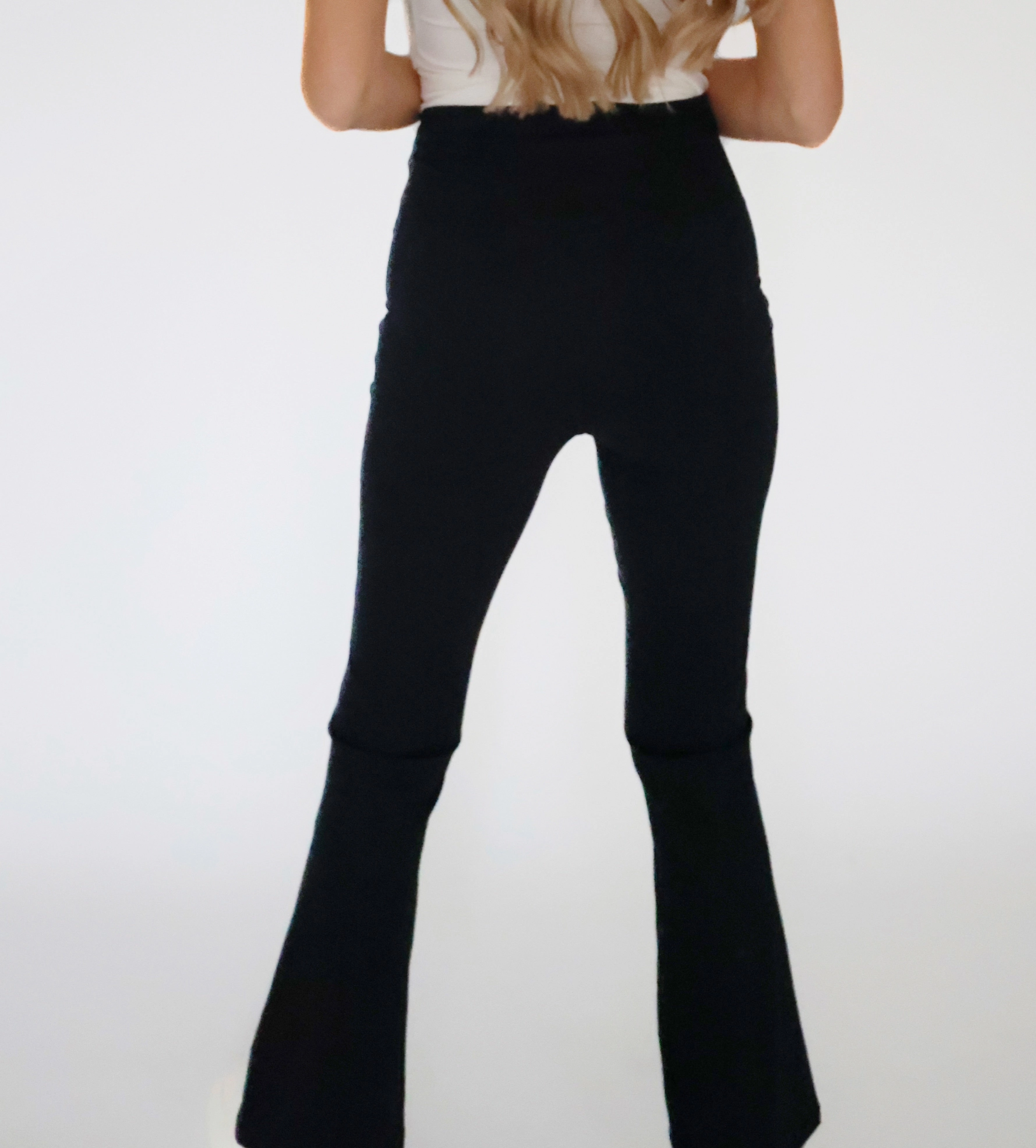 FourWayStretch On The Move Flare -(FINAL SALE)