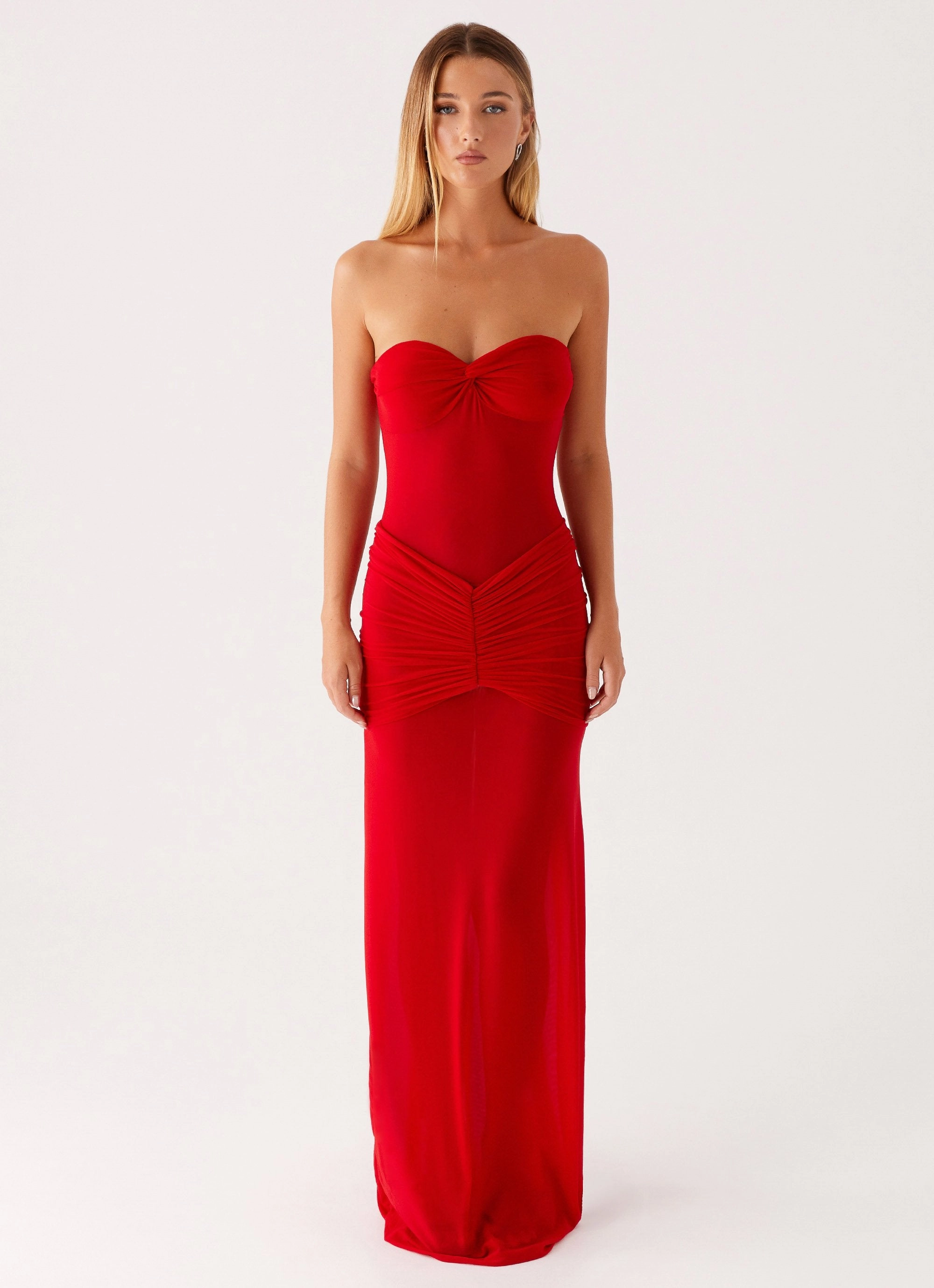 Smooth Drape Weekend Fresh Ottilie Mesh Maxi Dress - Red