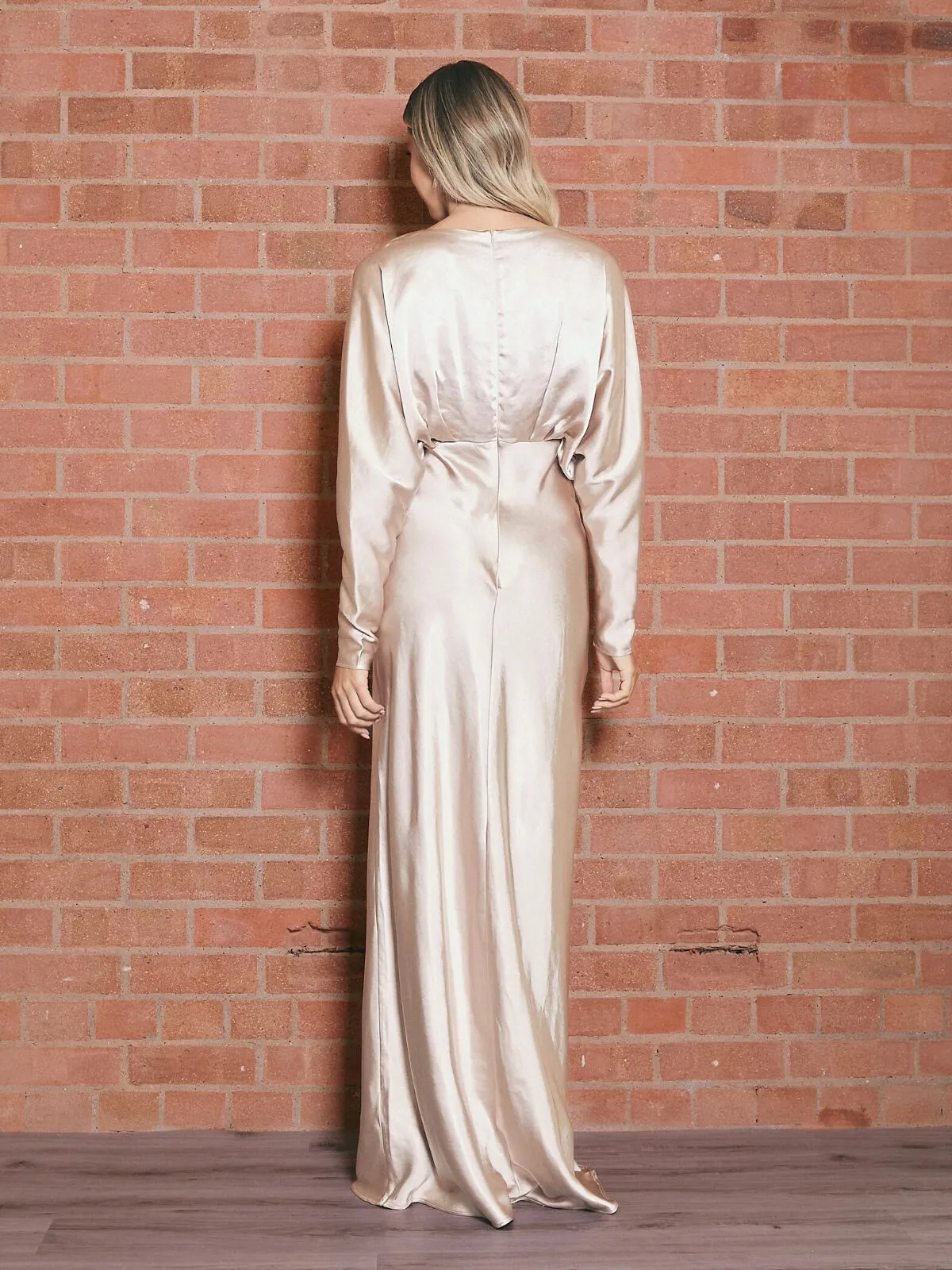 Photo Glow Kimono Long Sleeve Satin Maxi Dress / Champagne