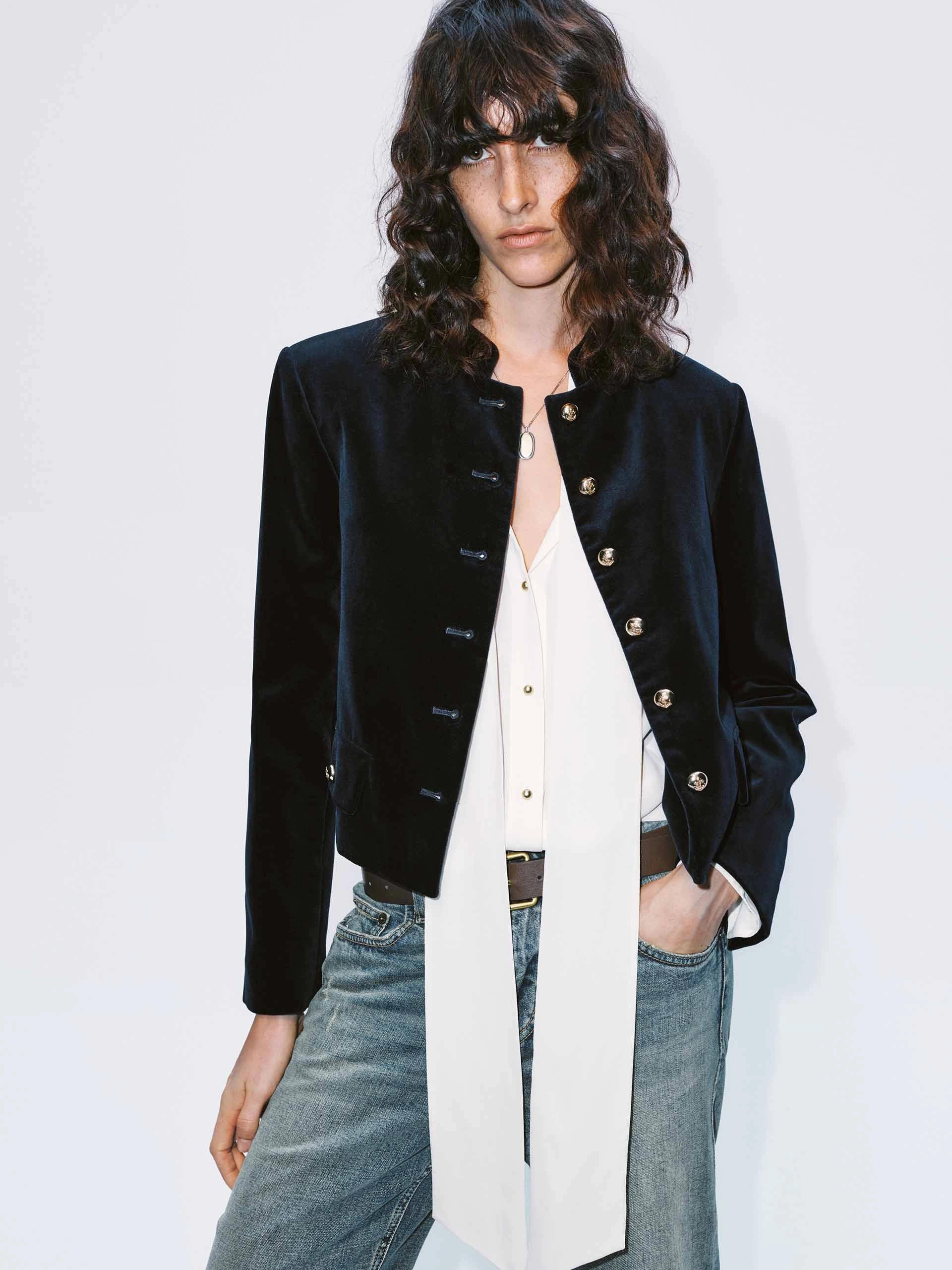 Mock Collar Velvet Jacket Sealed Seams High Collar Structure