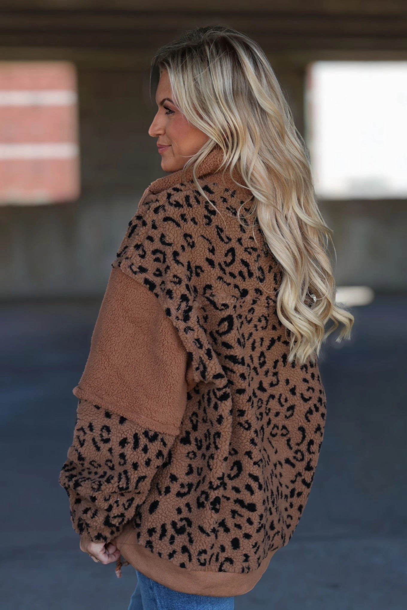 MeshPanel BondedShoulderTaping Premises Fleece Pullover