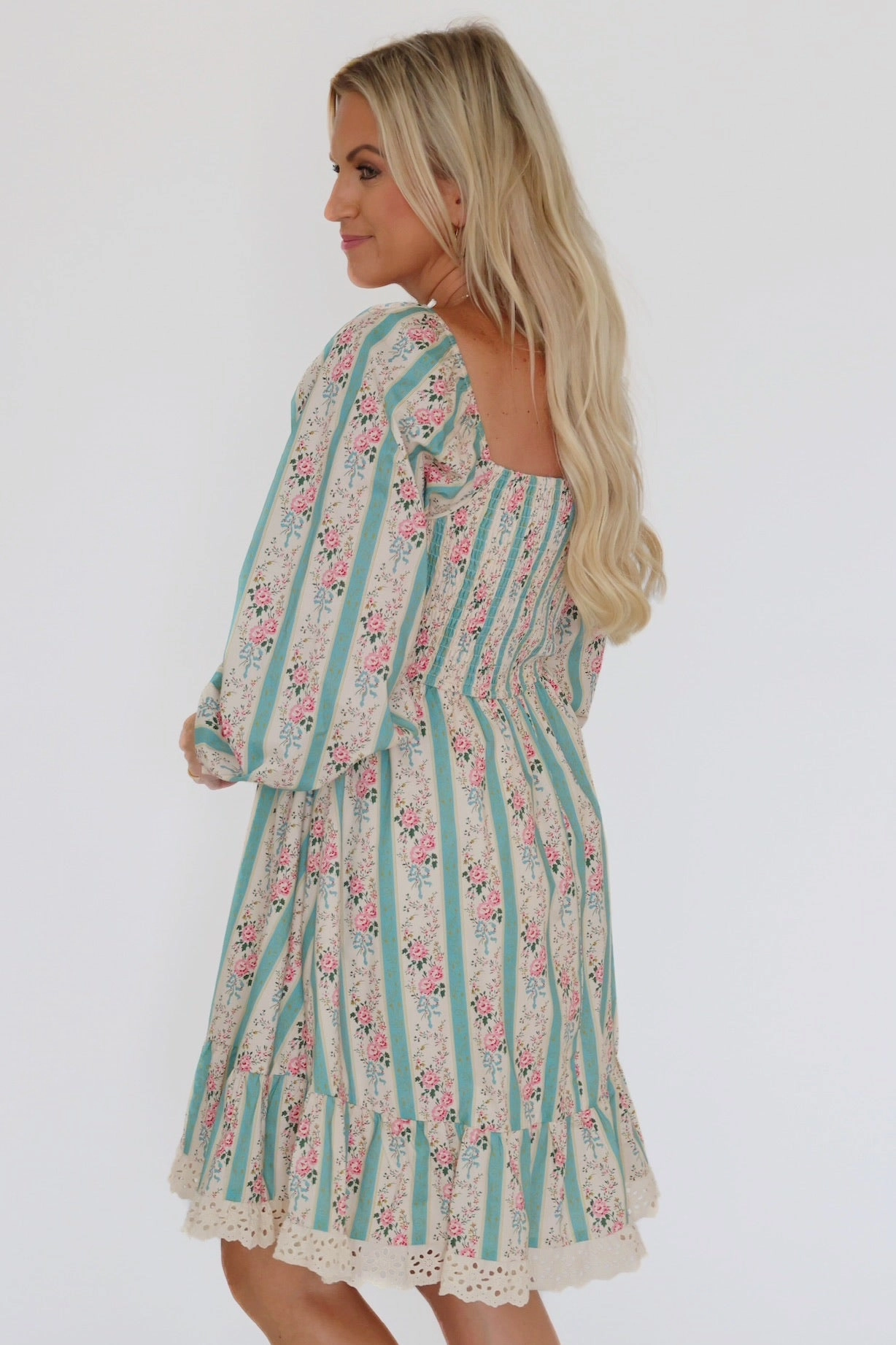 Layered Neckline Details Tailored Seams Amma Floral Dress