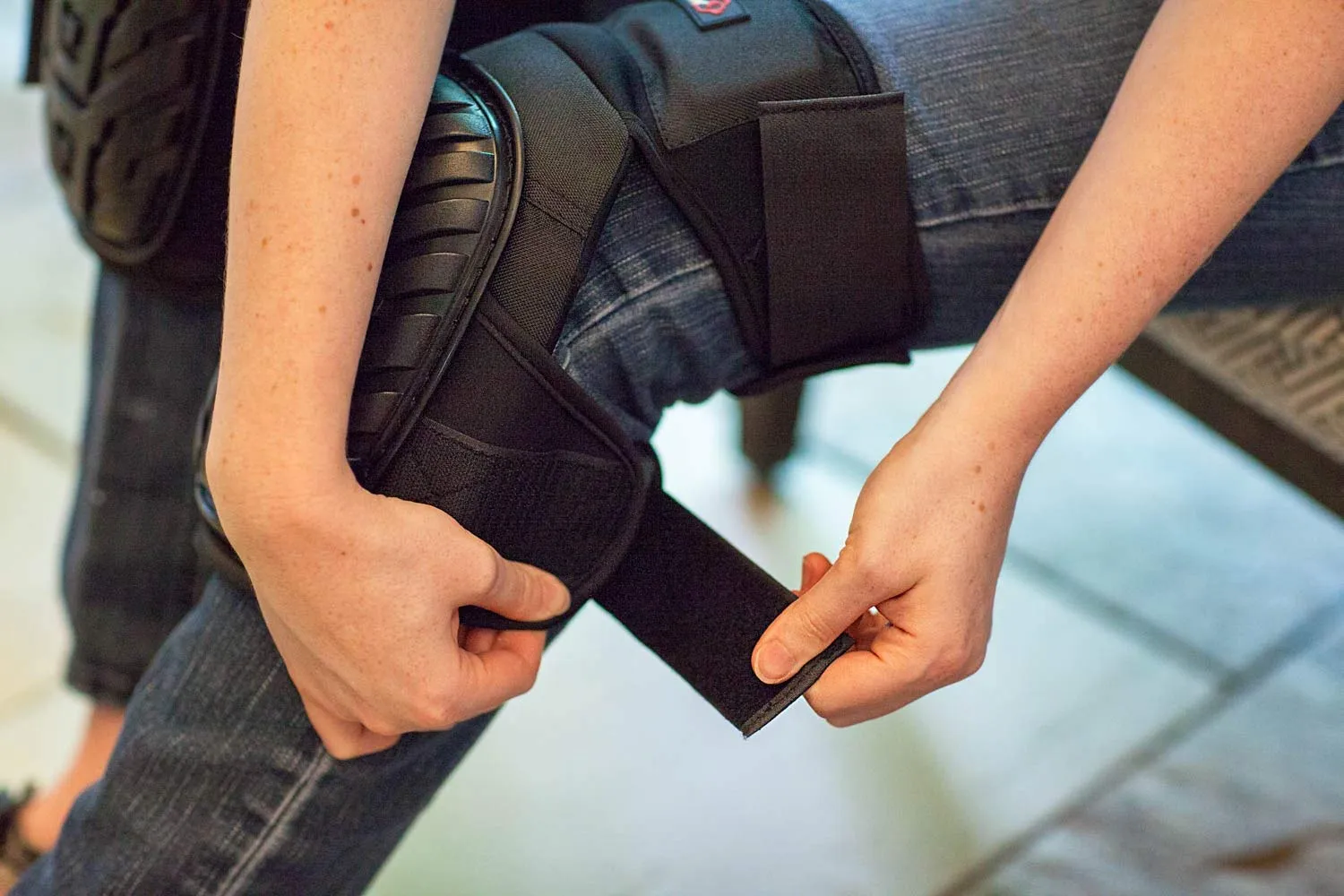 Professional Extra Long Heavy Duty Crystal Gel Knee Pads
