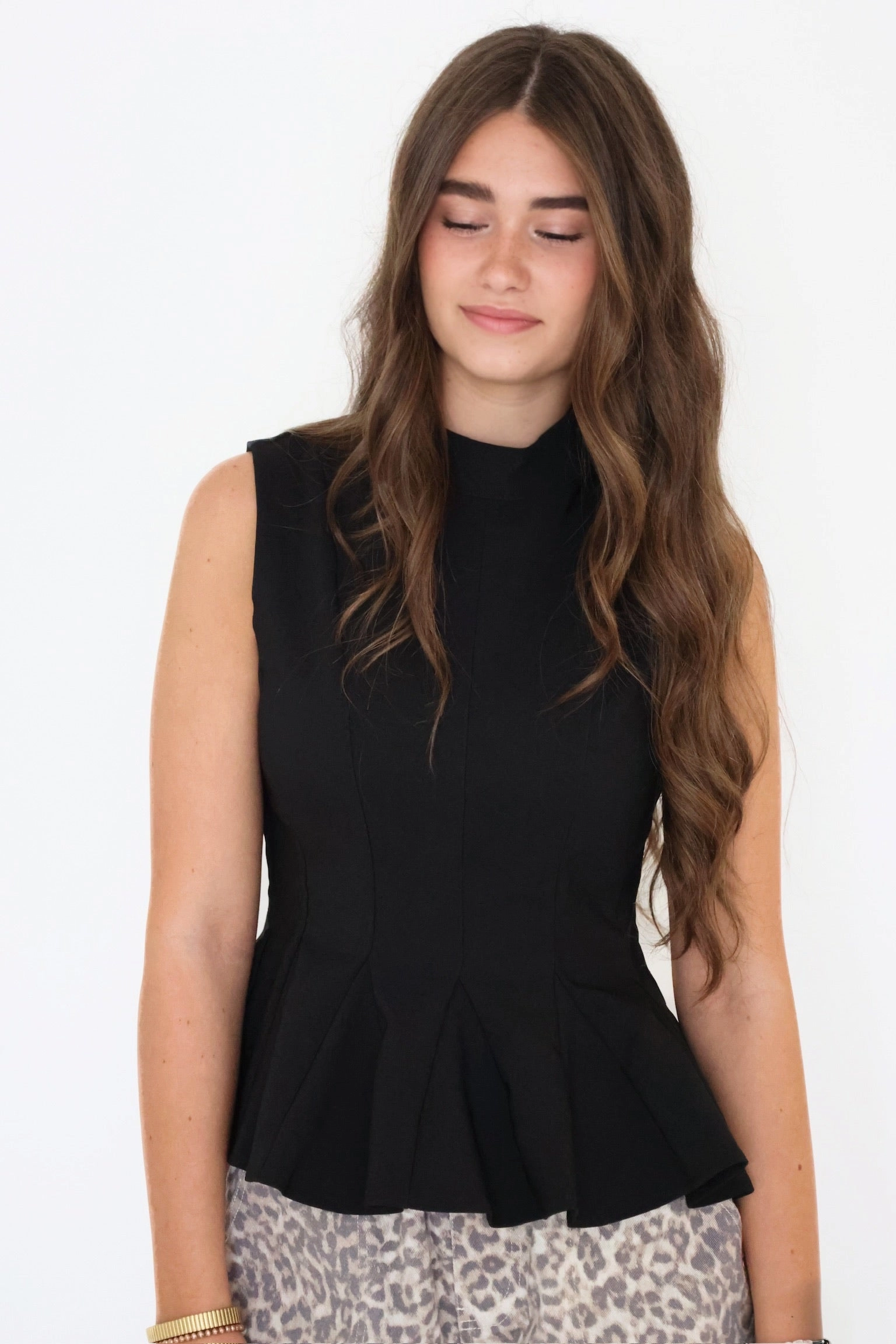 Praya Top ResilientStretch Adjustable Hemline