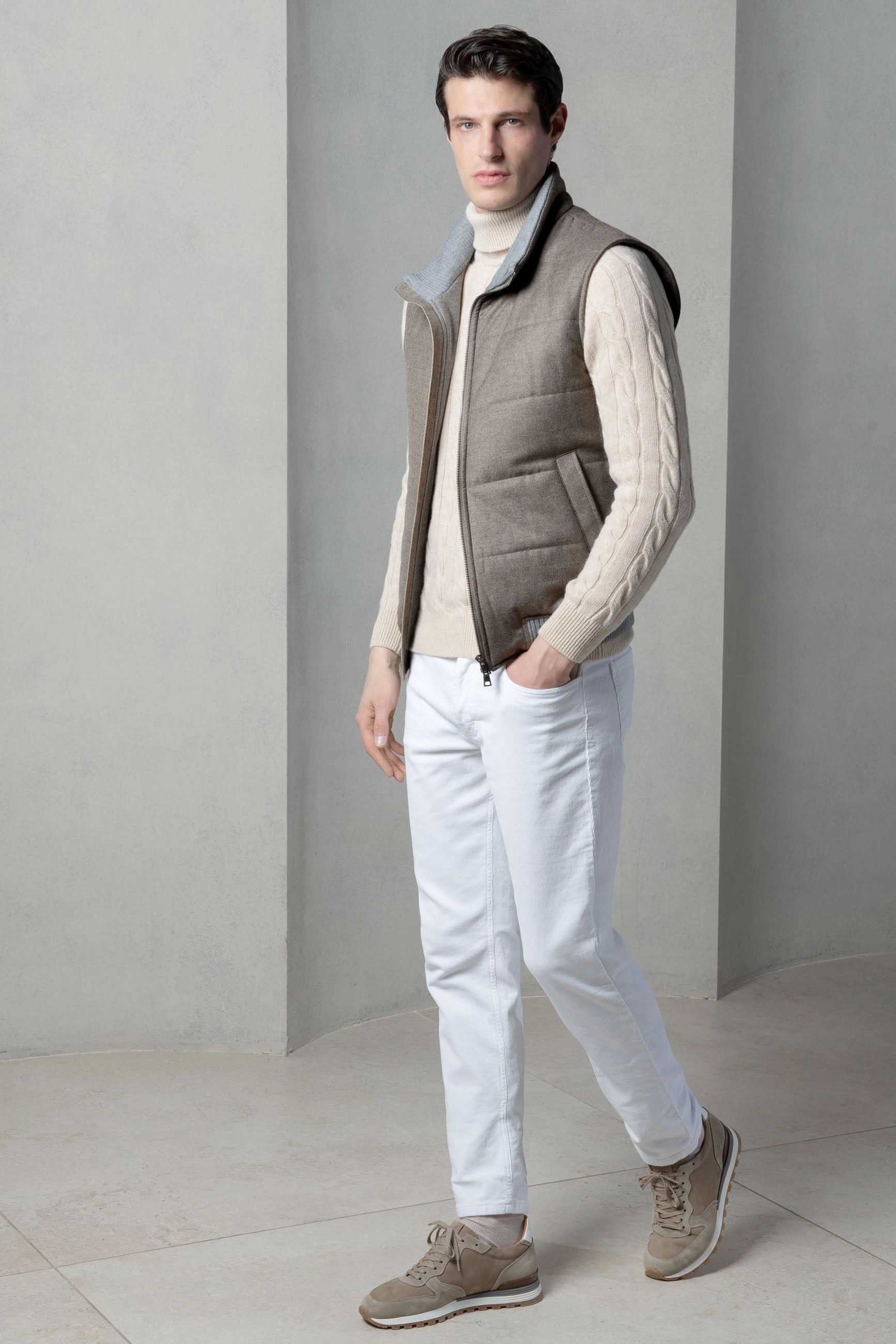Expandable Side Gussets Taupe down vest in wool & cashmere ?C Made in Italy
