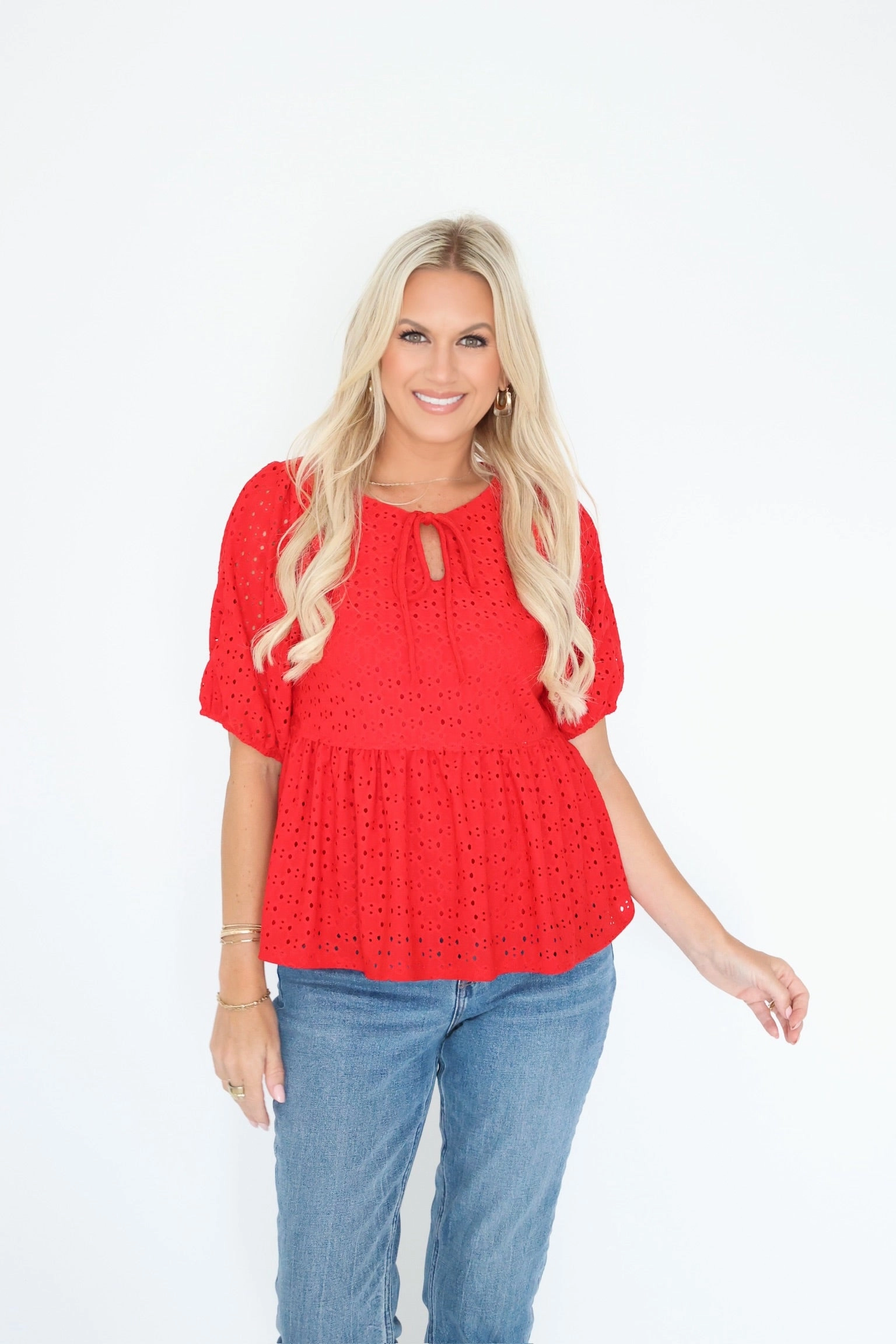 Sia Eyelet Top HoodedVersion Comfortable Collar