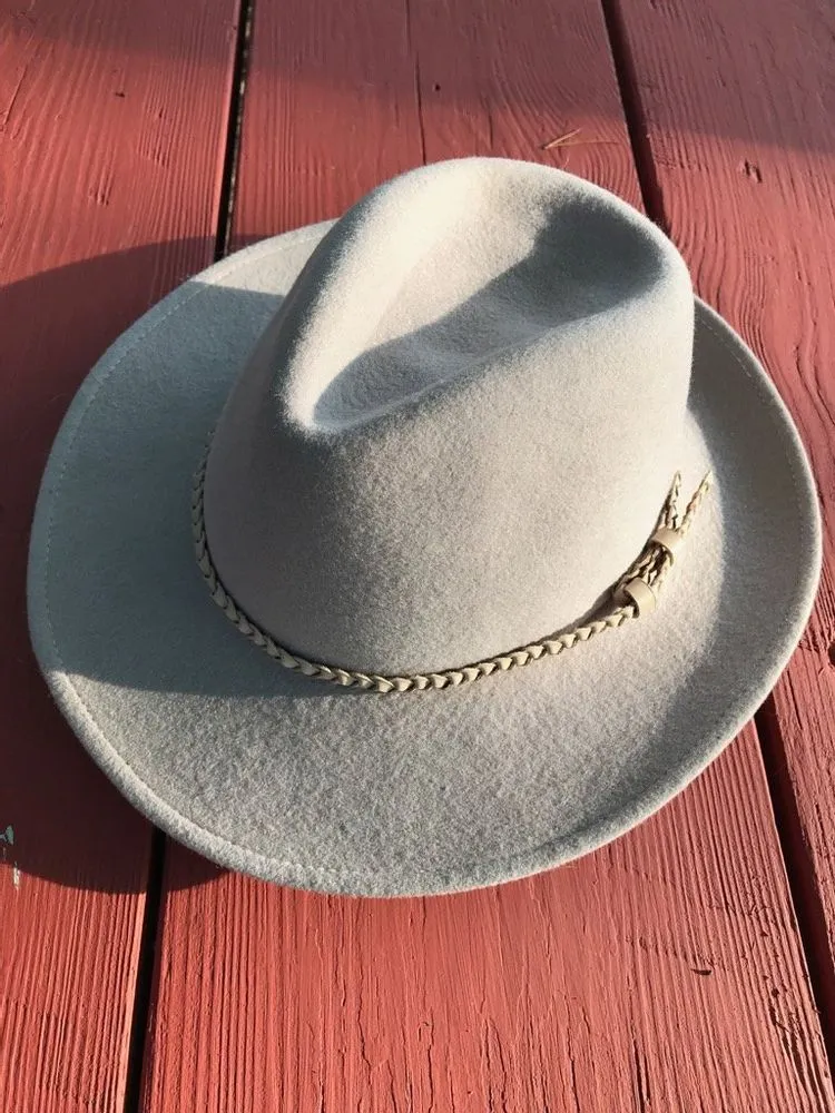 "The Westlake" Hat in Sandy Beige