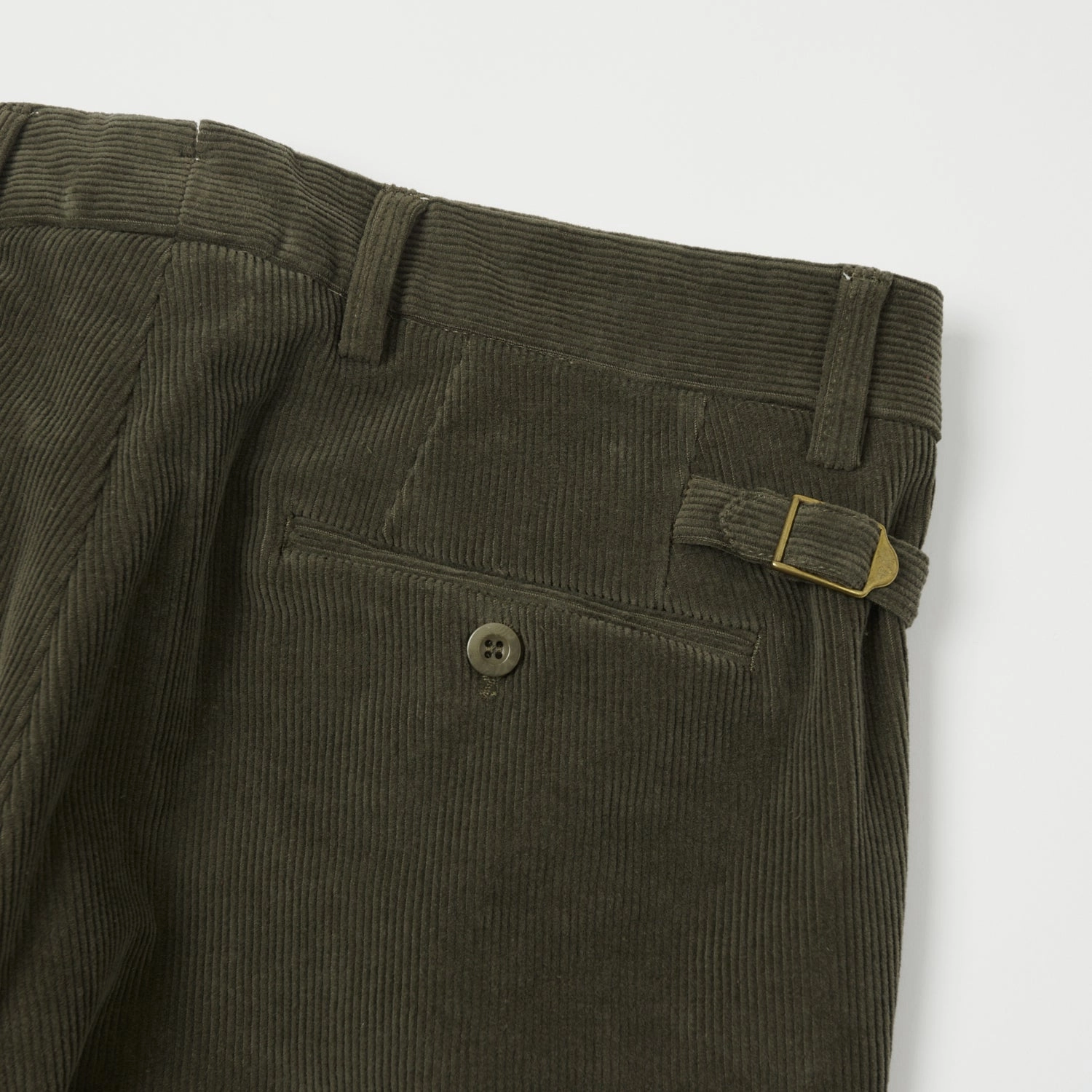 East Harbour Surplus 'Barry' Corduroy Trouser - Green FadeResistant Bold Waistband