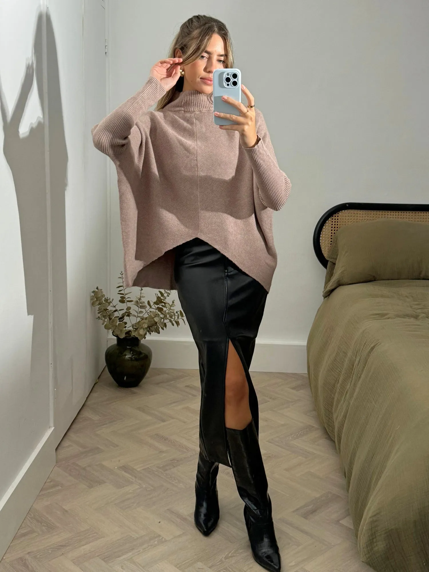 Brielle Pu Midi Skirt / Black Modest Wear