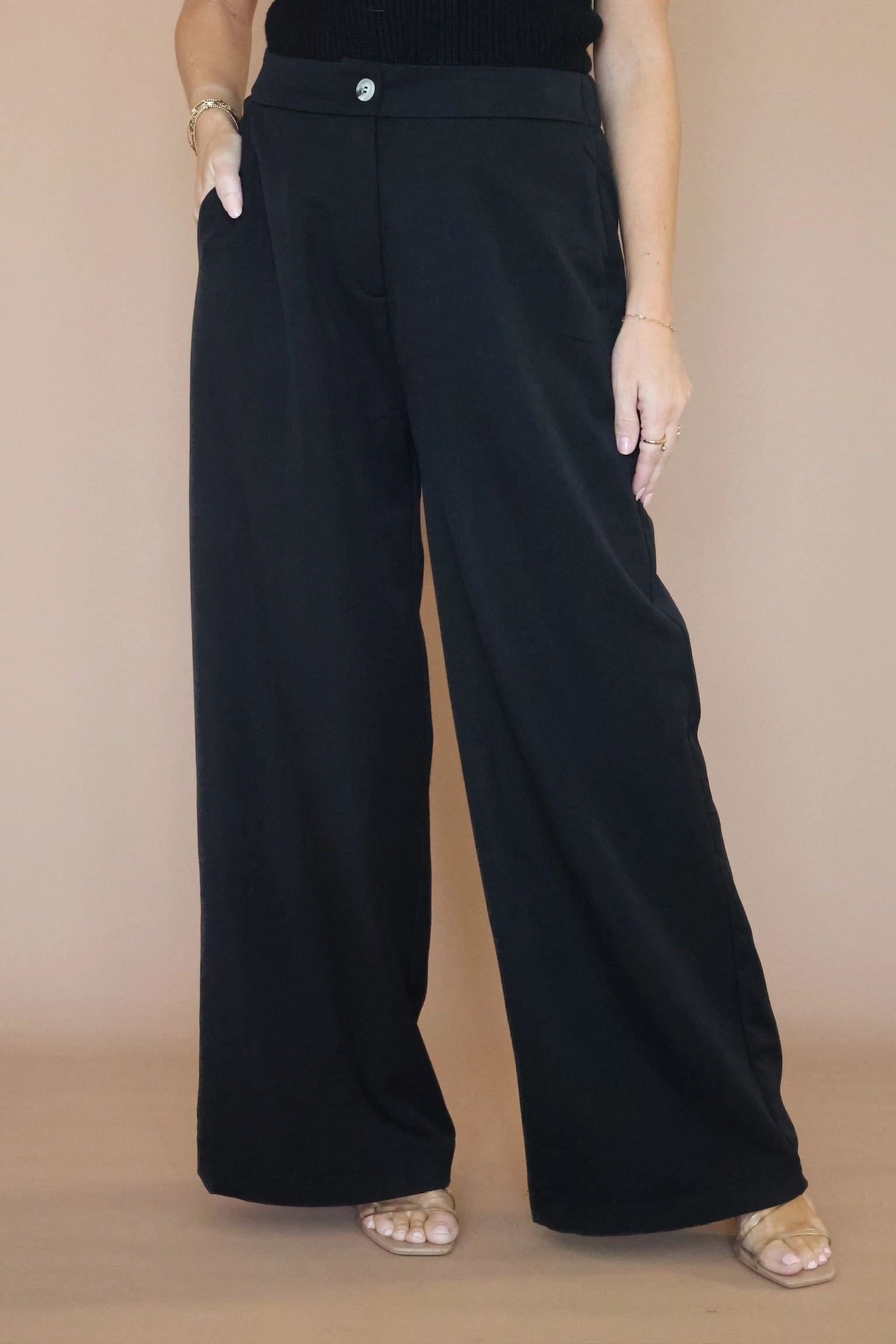 Sabrina Pant - Black RelaxedSilhouette Convertible Neckline