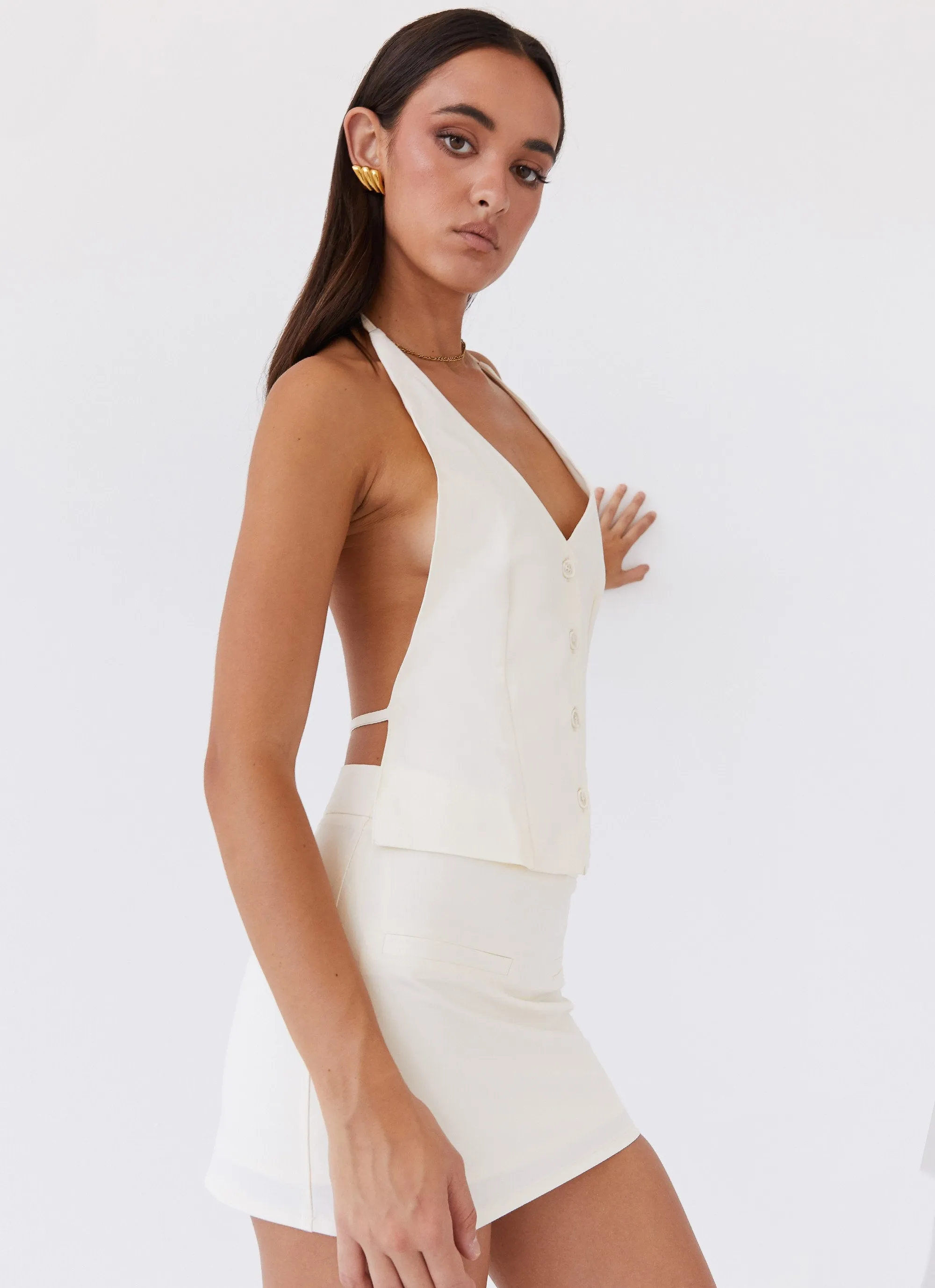 Seamless Construction Design Sarah Halterneck Vest Top - Ivory