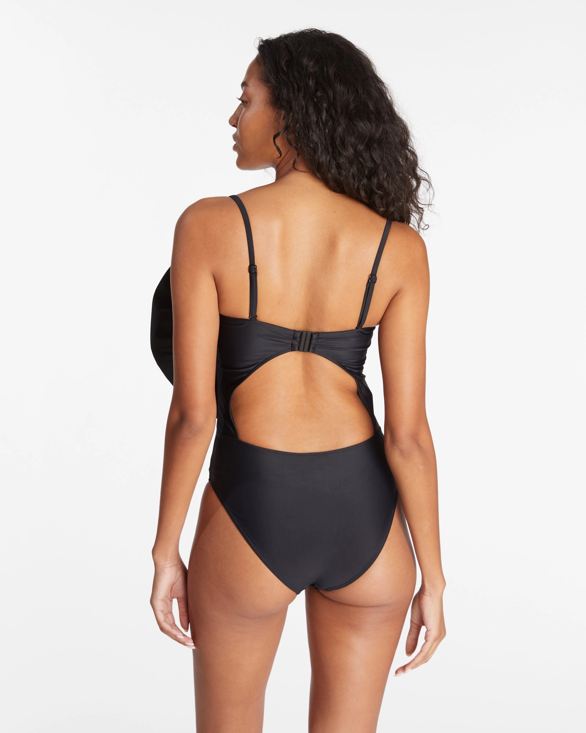 Sarita One-Piece Confidence-Boosting