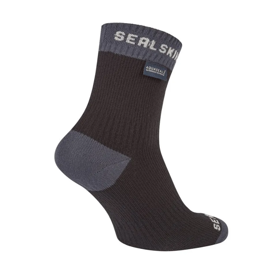 Sealskinz Wretham Waterproof Warm Weather Ankle Length Sock in Black AW24
