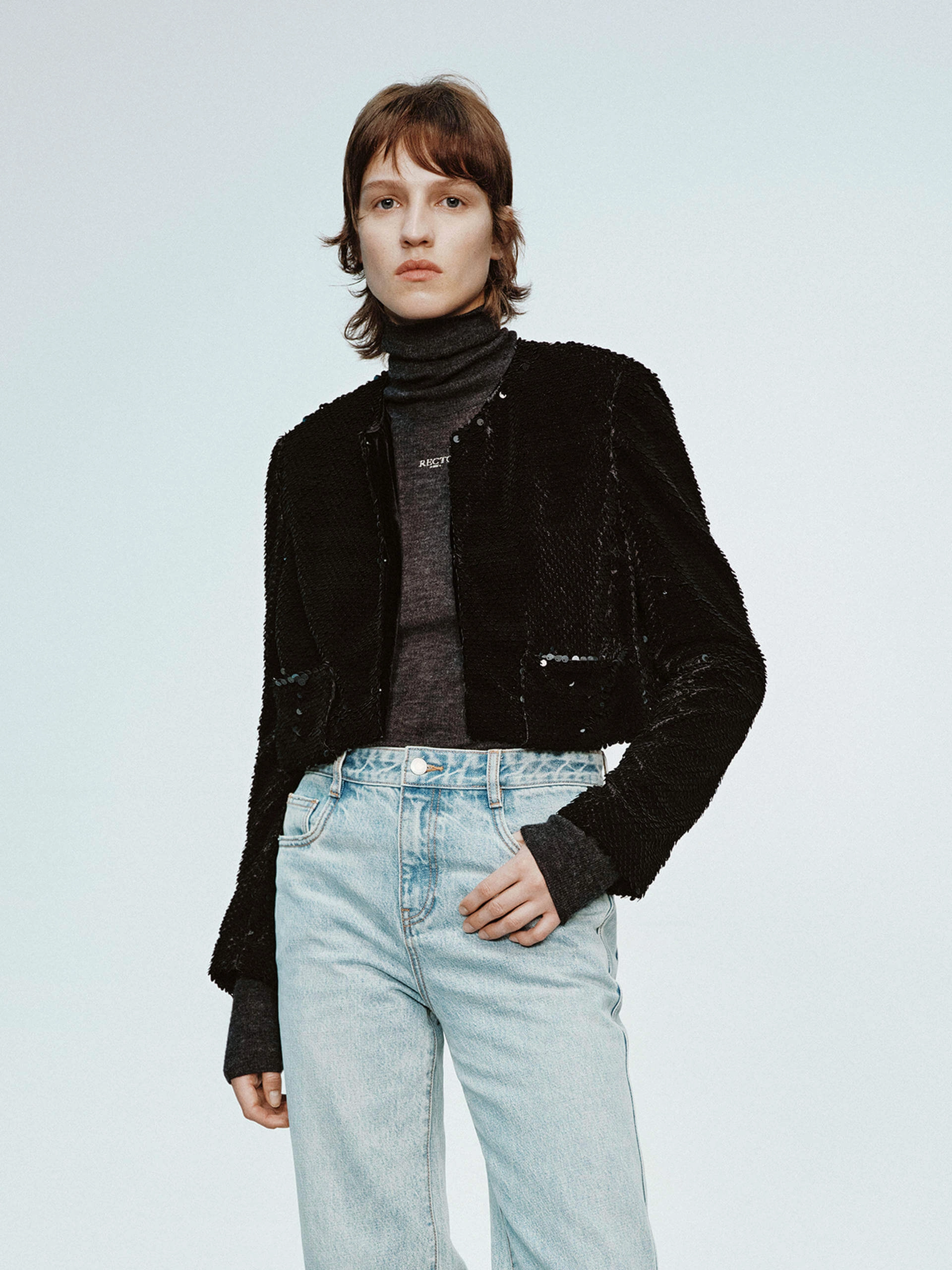 Airflow Optimization Sequins Finish Cropped Coat