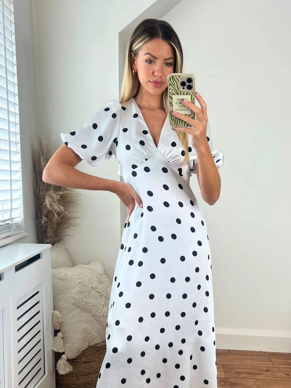 Polished Wear Weekend Favorite Belle Tie Back Midi Dress / Mono