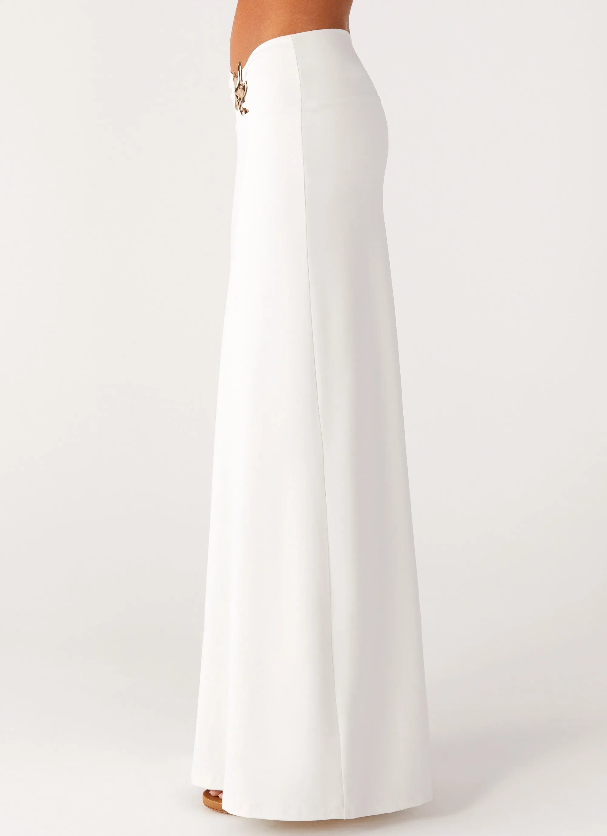 Shoreline Glow Maxi Skirt - Off White Silk Touch