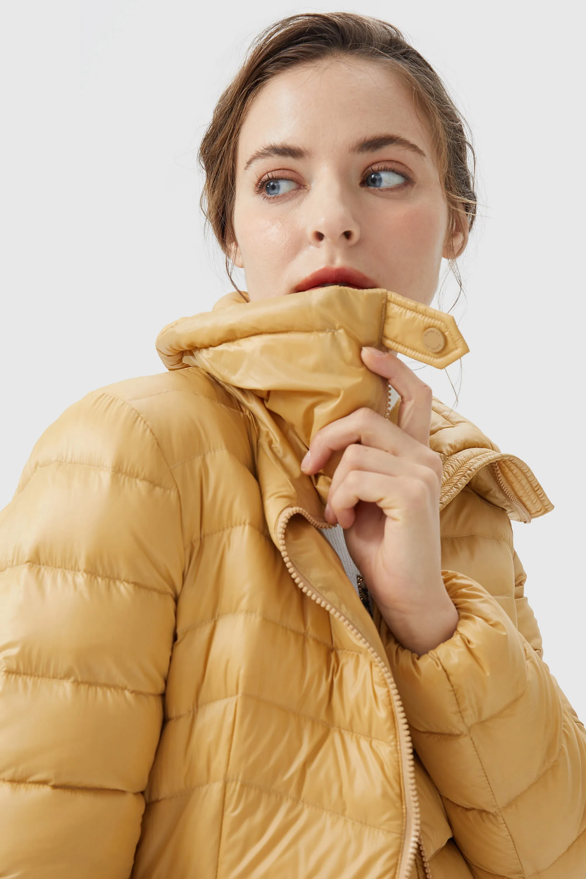 Short Light Packable Down Jacket