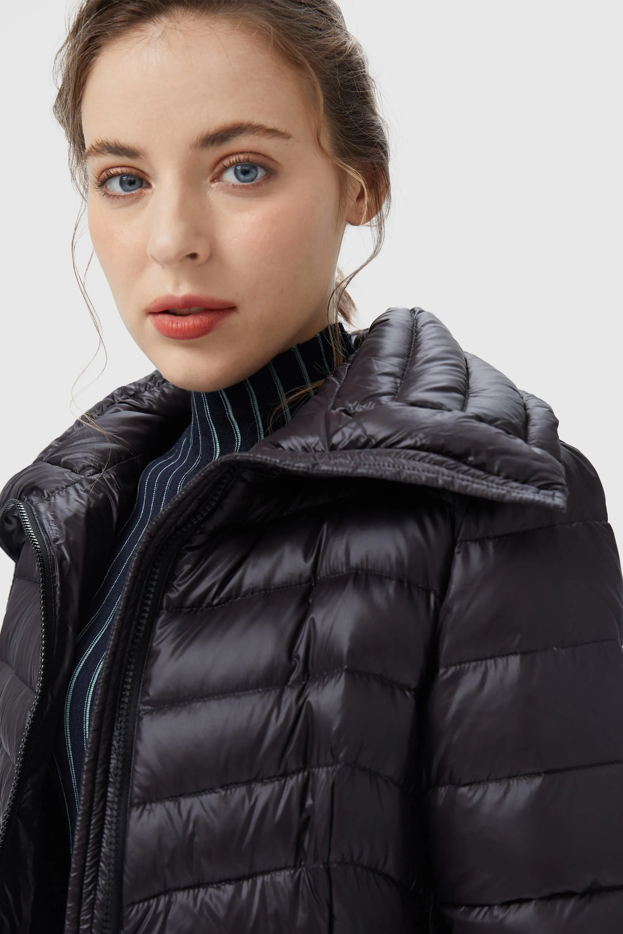 Short Light Packable Down Jacket