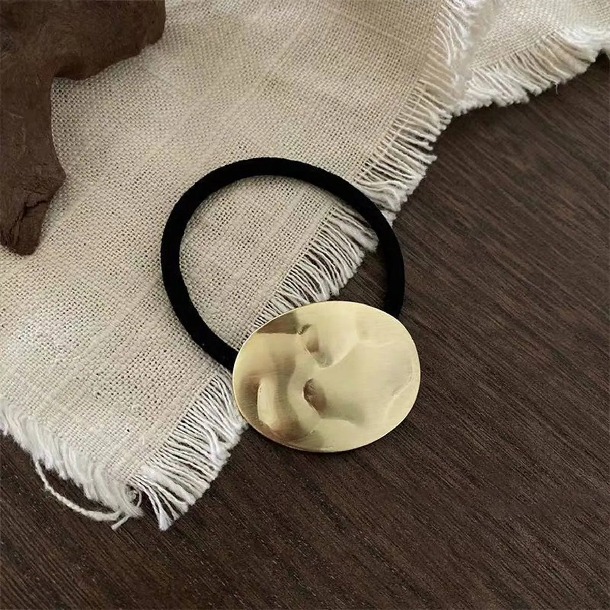 Simple Brushed Hair Scrunchie - Hammered Square