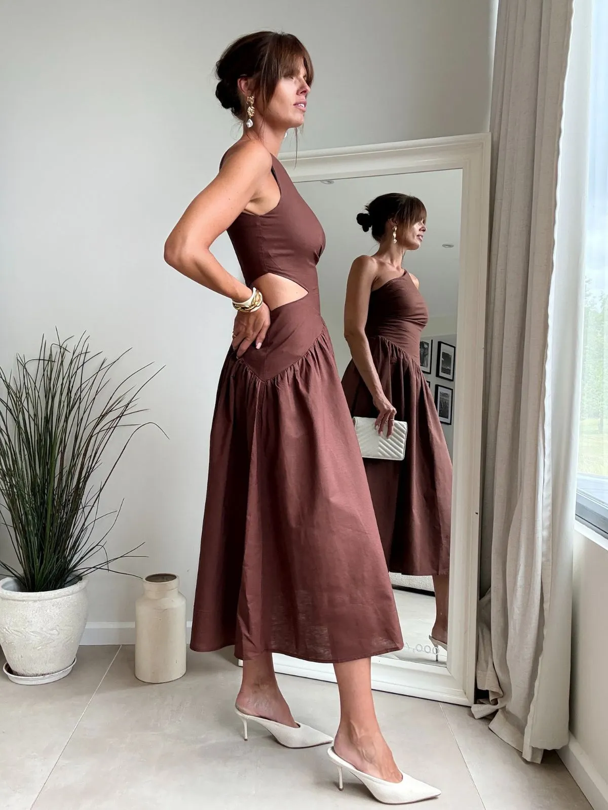 Basic Fashion Breathable Wearable Jasmine Cut Out One Shoulder Dress in Chocolate Brown